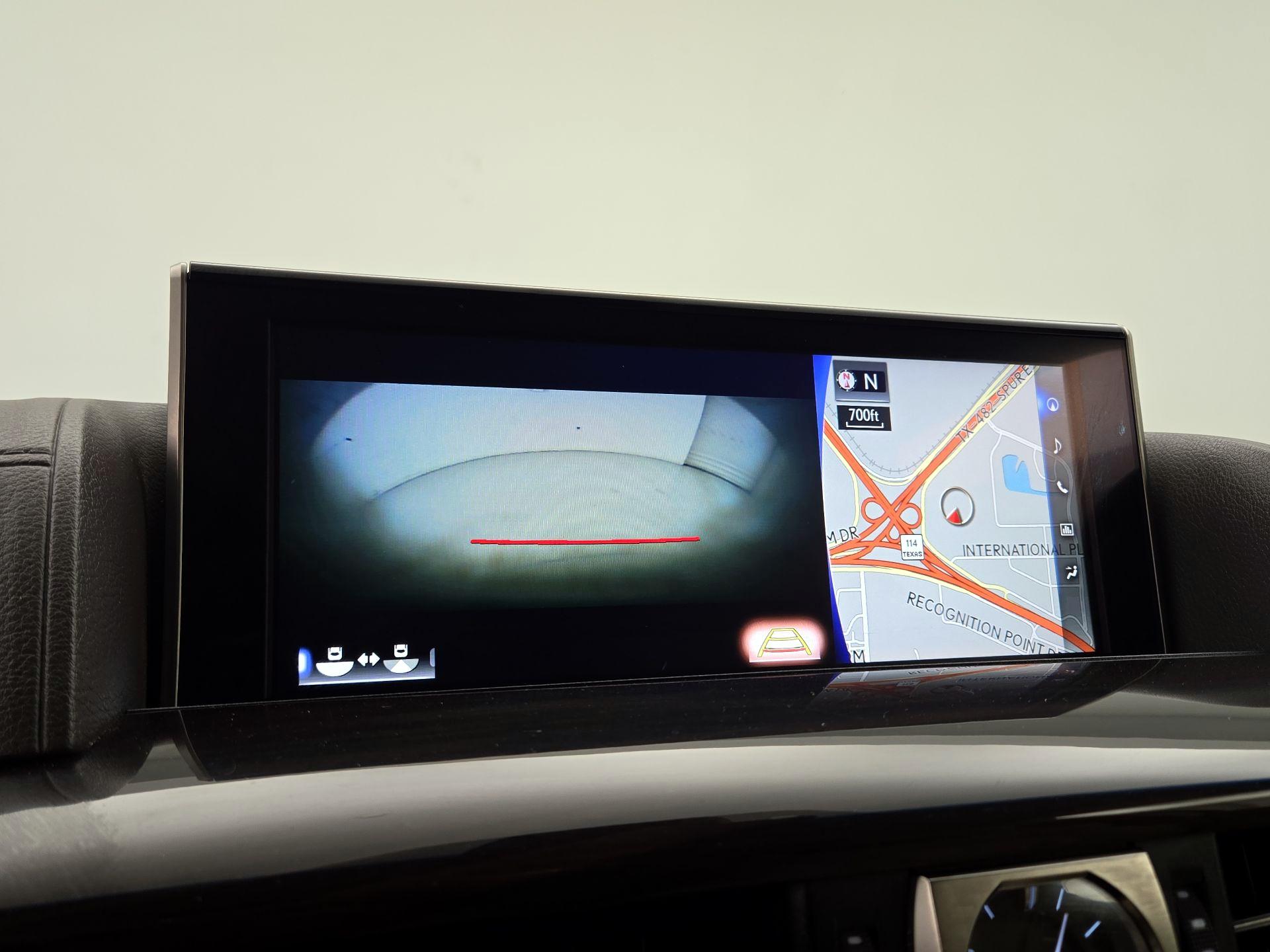 Thumbnail: 2018 Lexus LX - 15