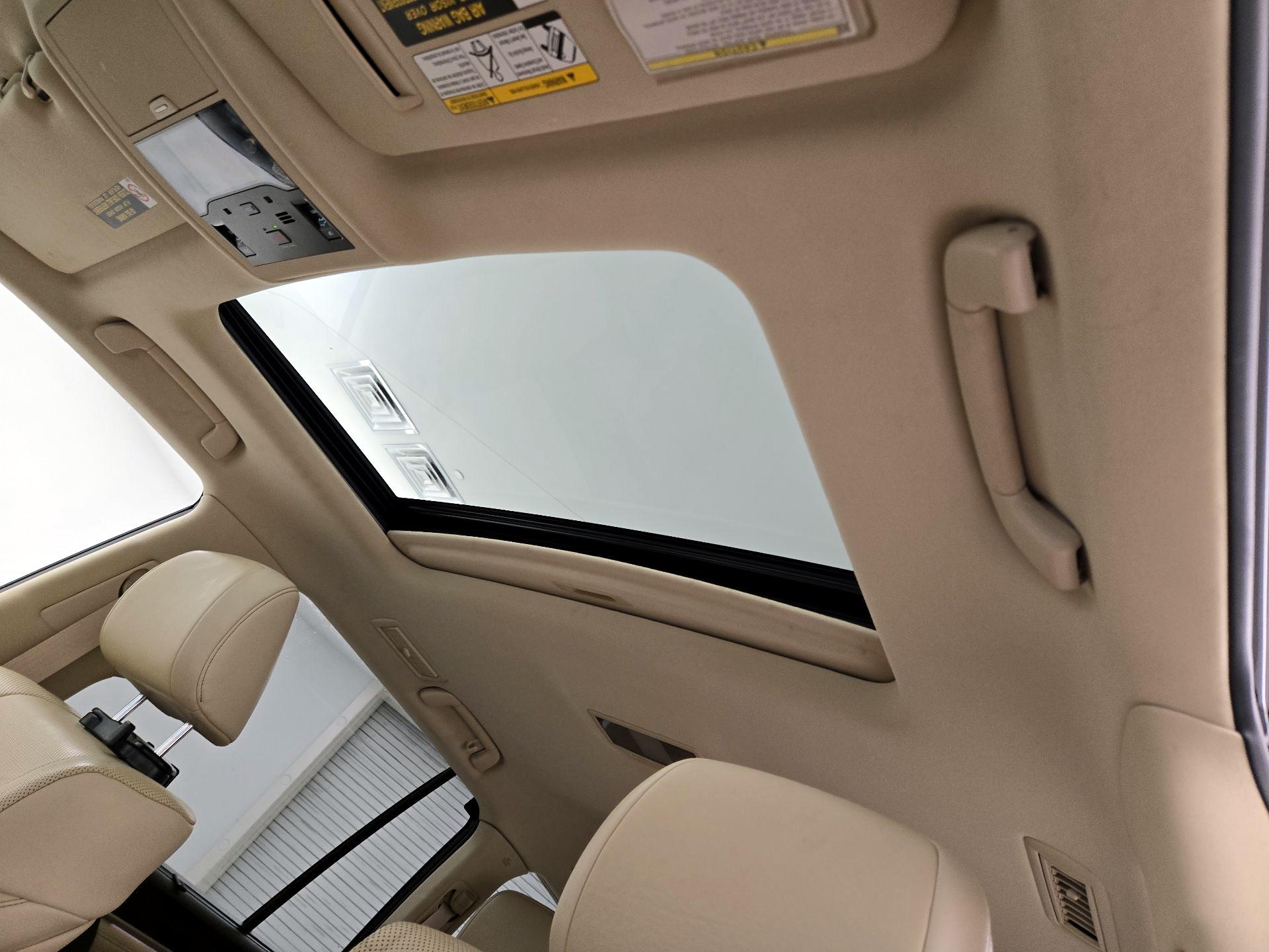 Thumbnail: 2018 Lexus LX - 20