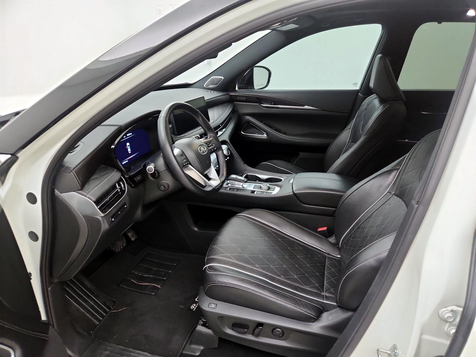 Thumbnail: 2022 INFINITI QX60 - 11