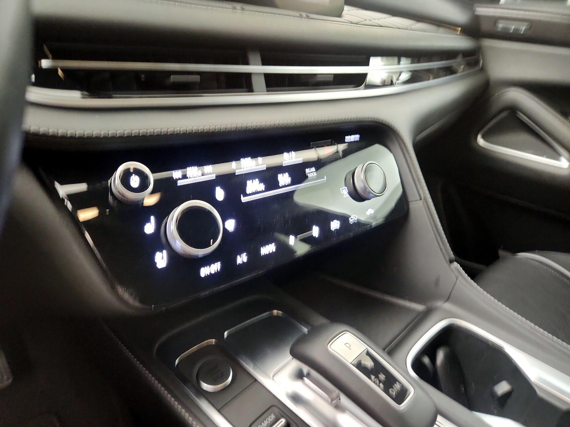 Thumbnail: 2022 INFINITI QX60 - 16