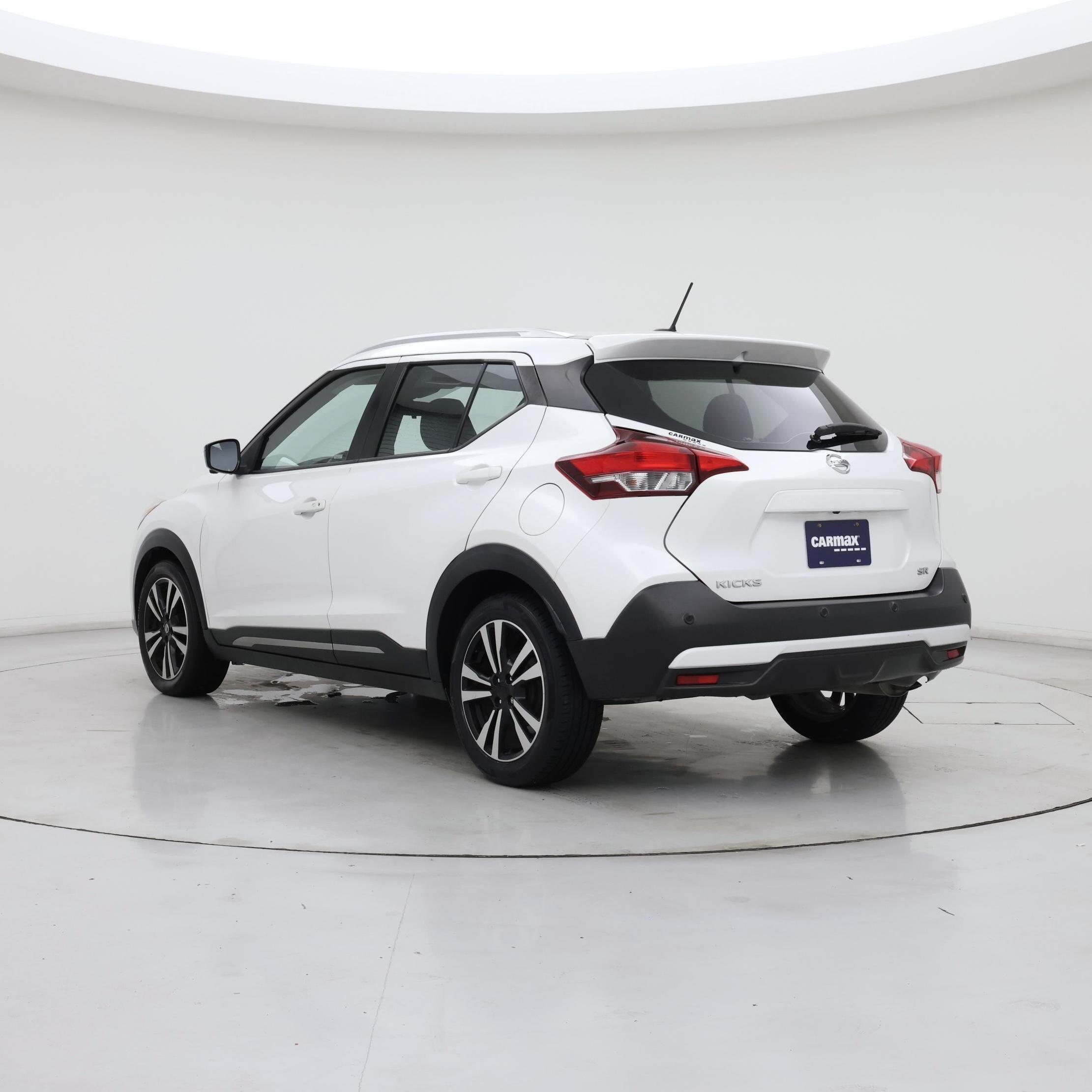 Thumbnail: 2020 Nissan Kicks - 2