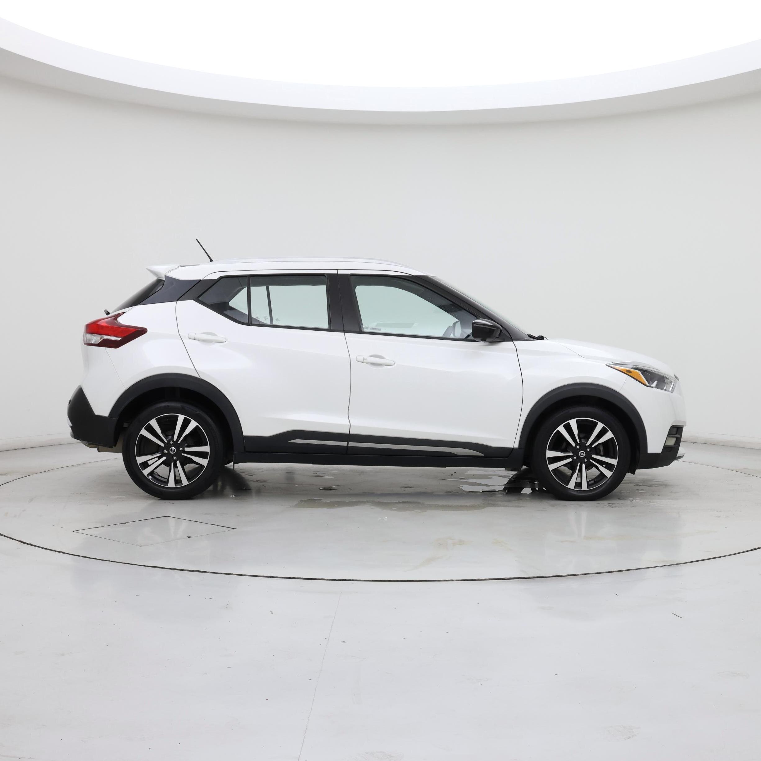 Thumbnail: 2020 Nissan Kicks - 7