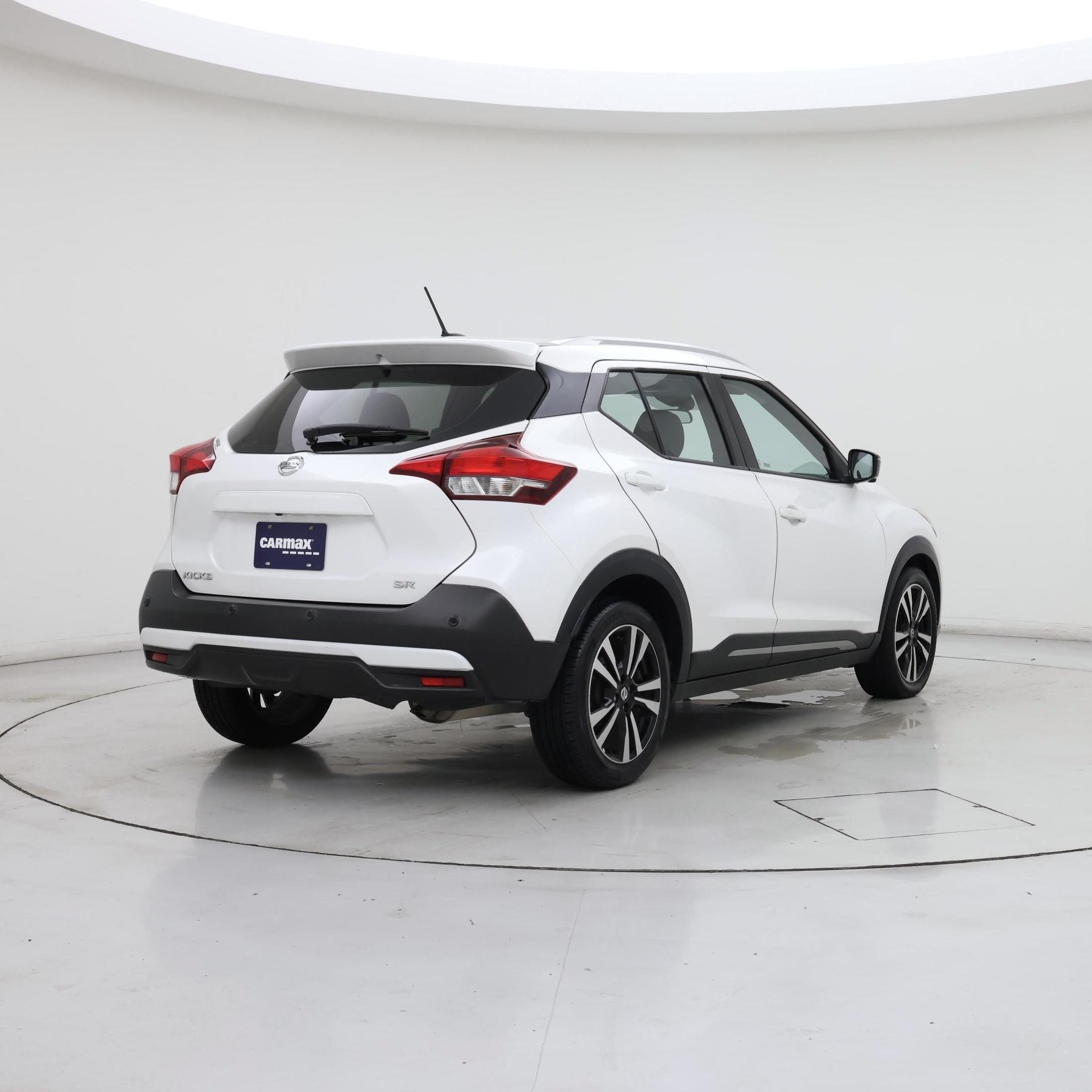 Thumbnail: 2020 Nissan Kicks - 8
