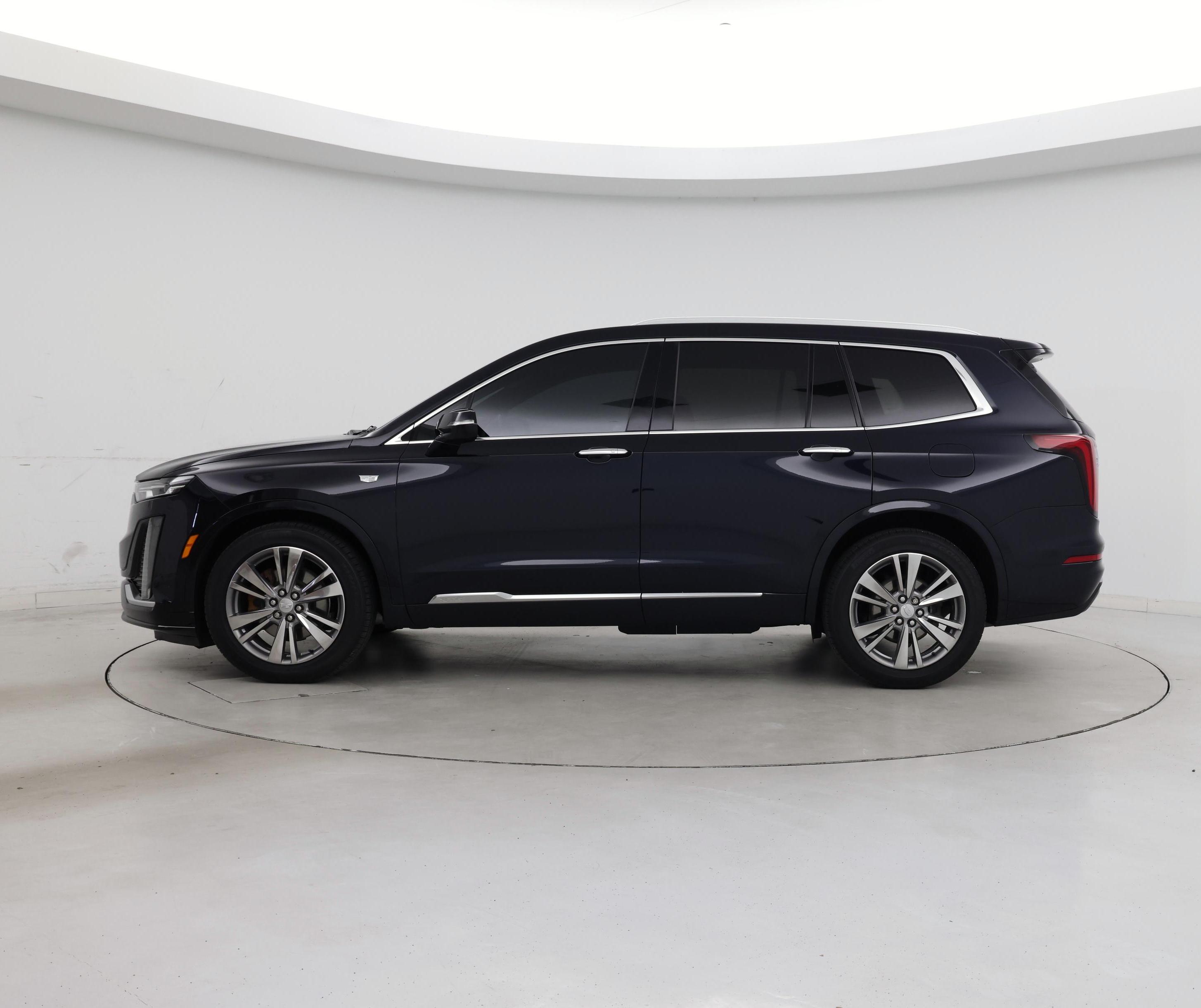 Thumbnail: 2022 Cadillac XT6 - 3