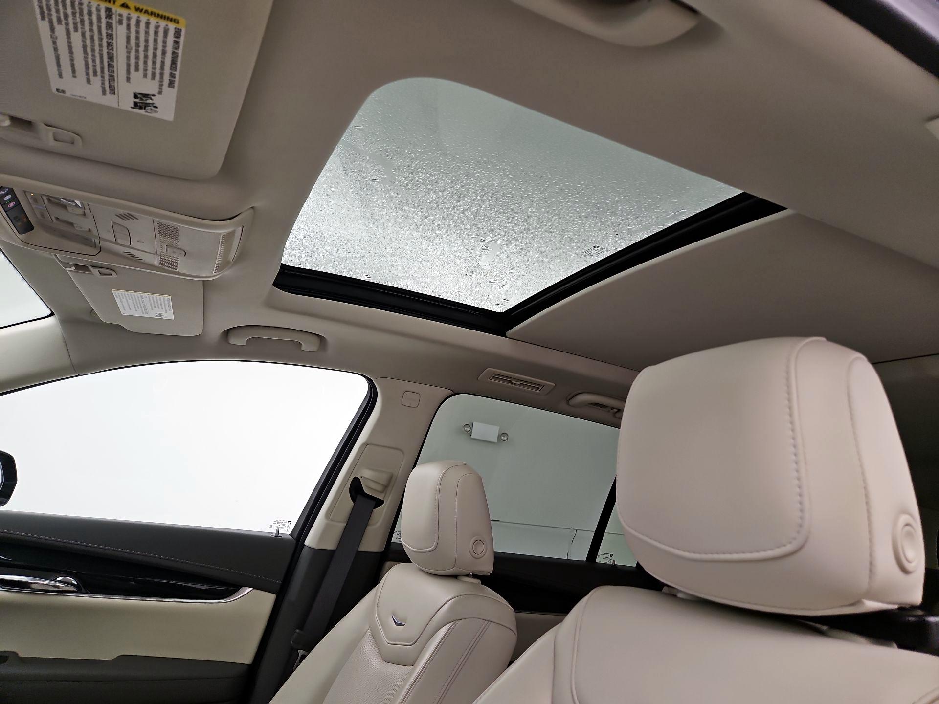 Thumbnail: 2021 Cadillac XT6 - 18