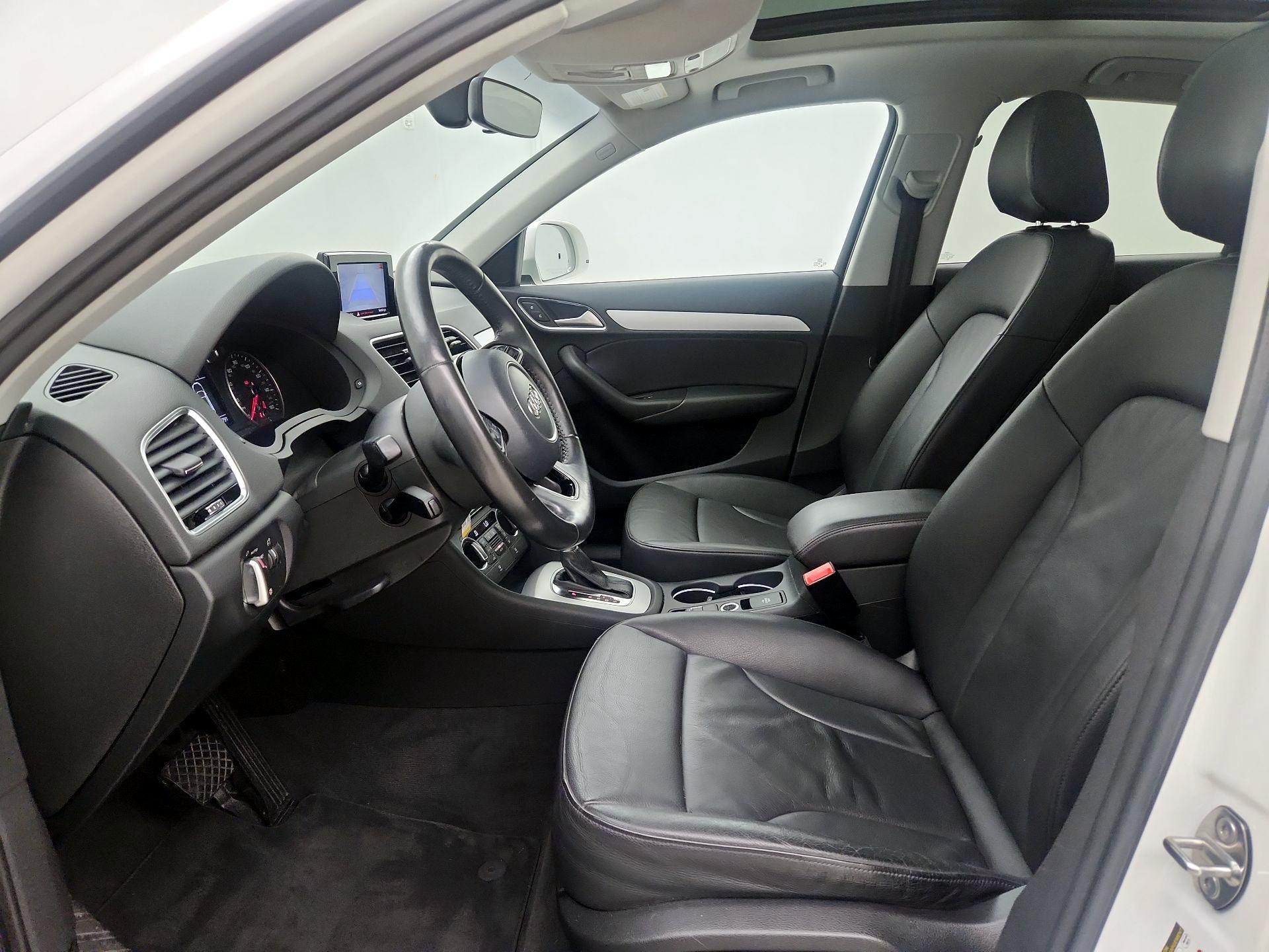 Thumbnail: 2017 Audi Q3 - 11