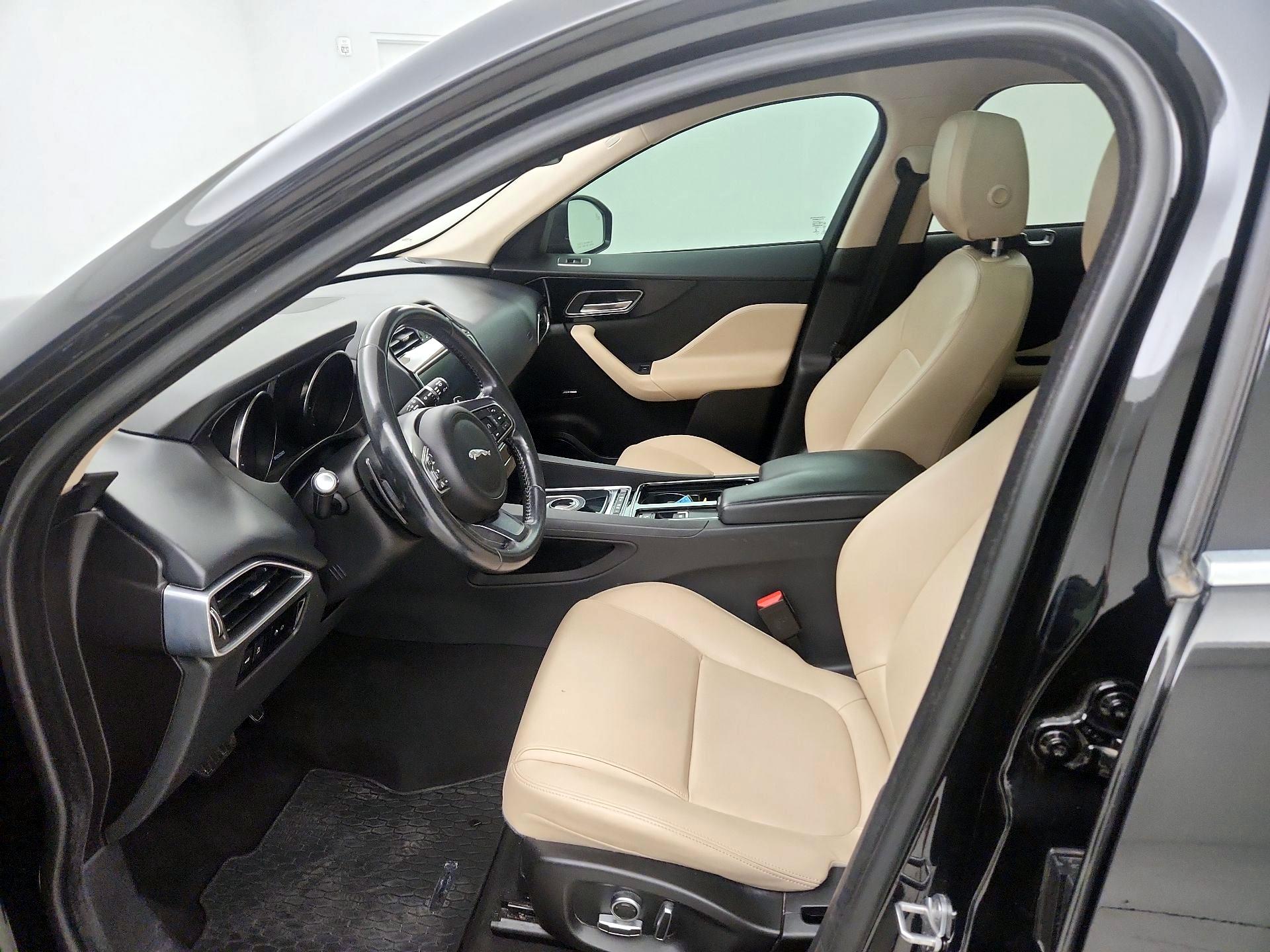 Thumbnail: 2020 Jaguar F-Pace - 11