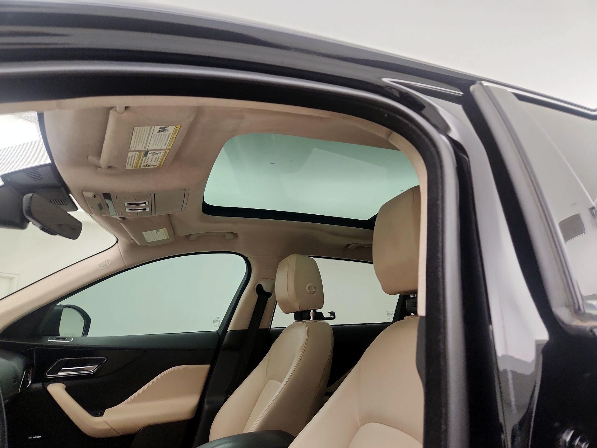 Thumbnail: 2020 Jaguar F-Pace - 20