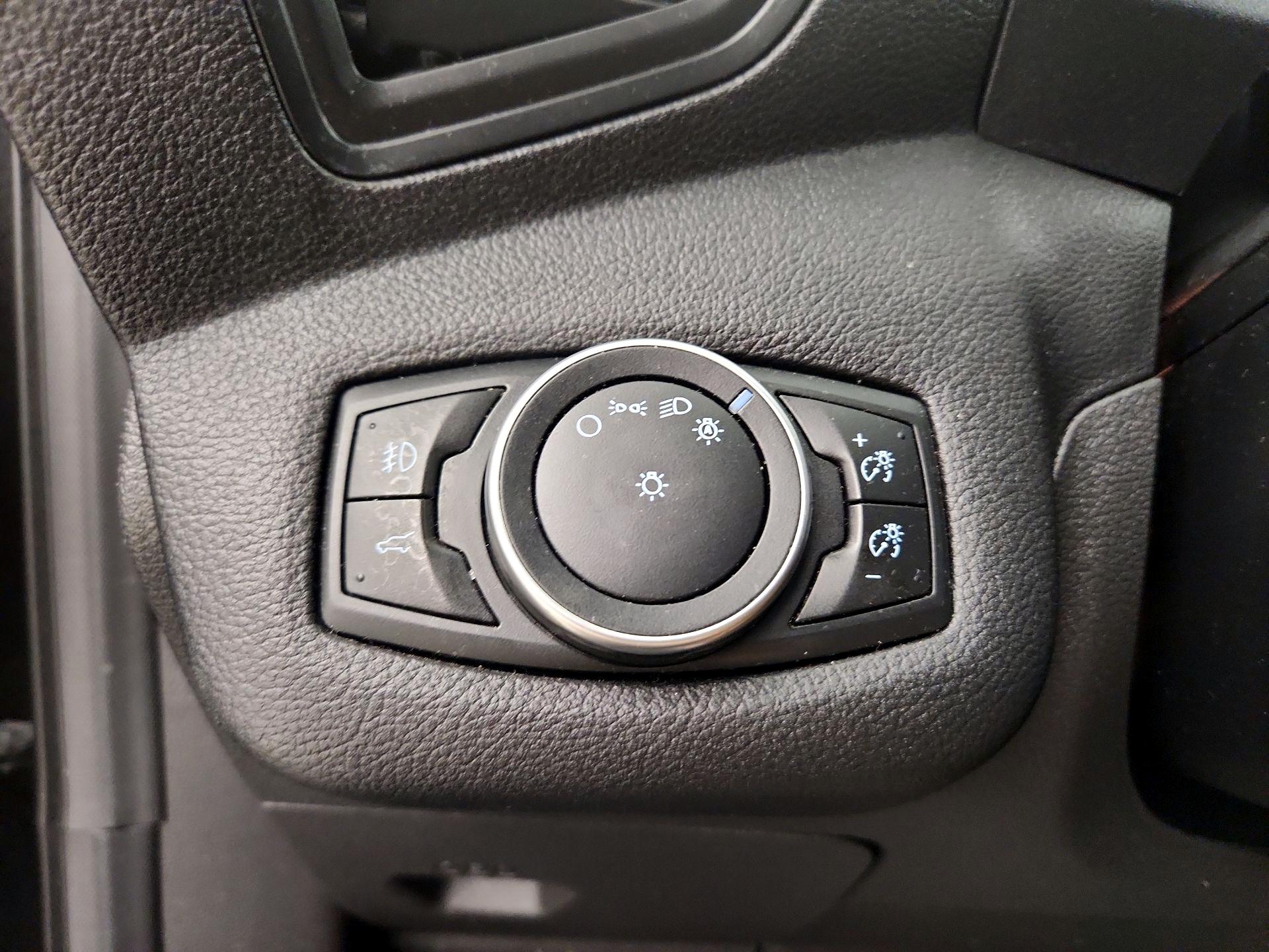 Thumbnail: 2017 Ford Escape - 13