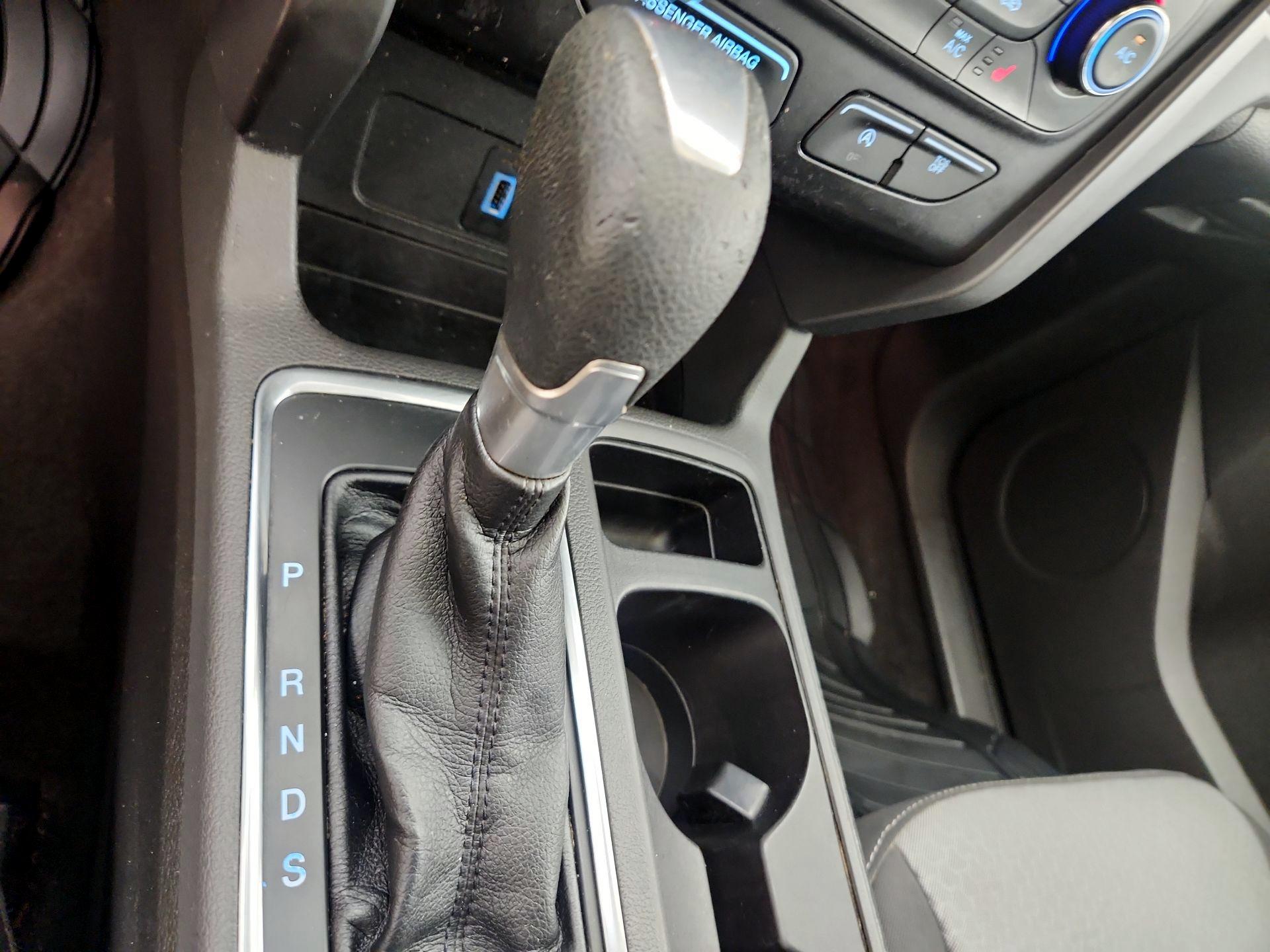 Thumbnail: 2017 Ford Escape - 17