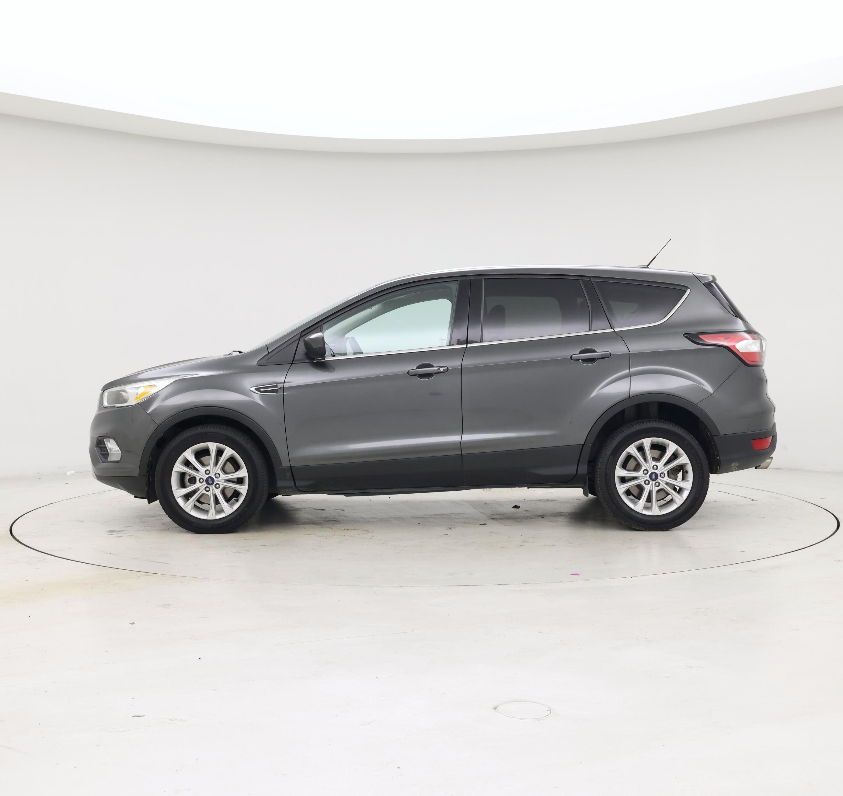 Thumbnail: 2017 Ford Escape - 3