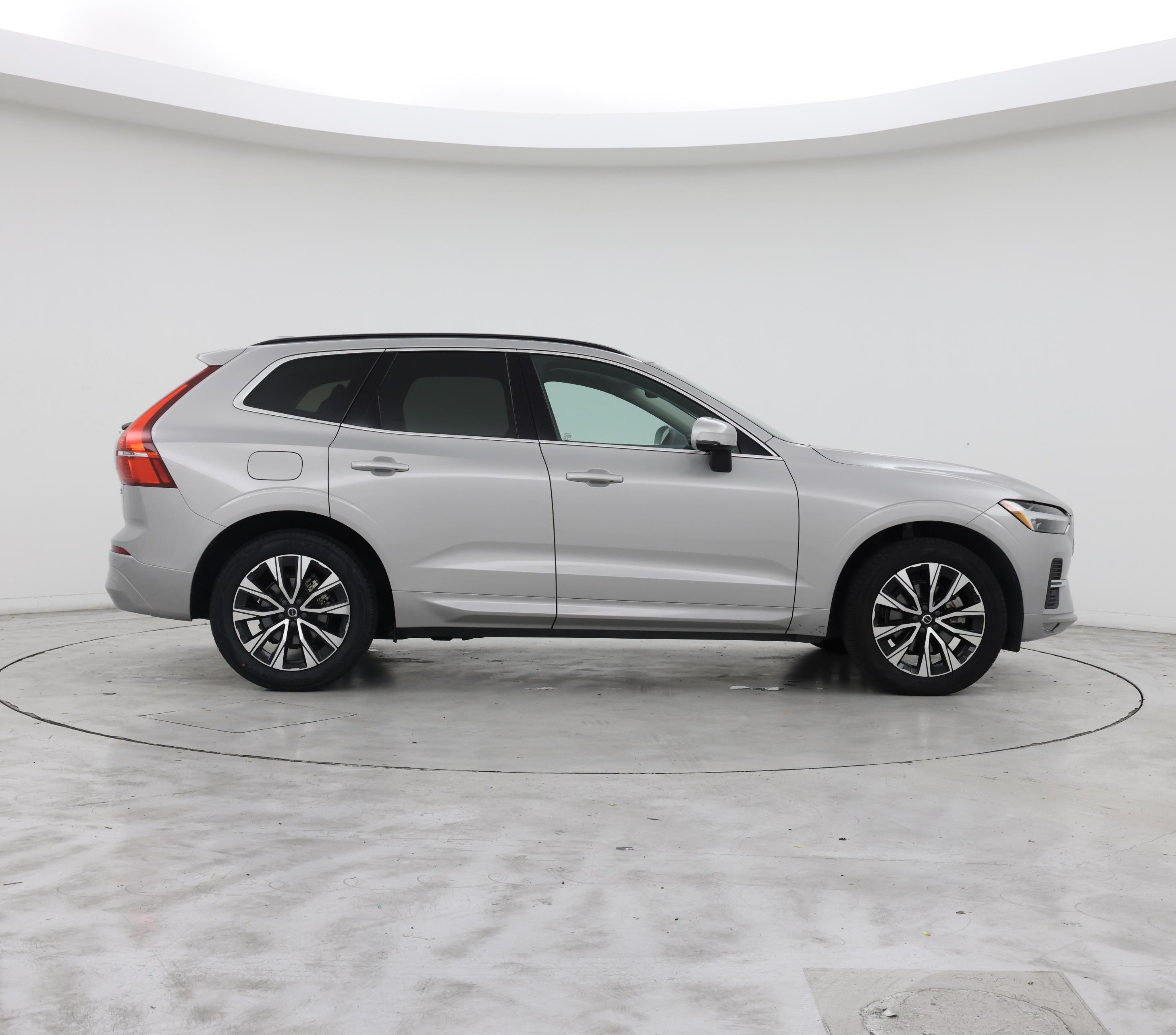 Thumbnail: 2023 Volvo XC60 - 7