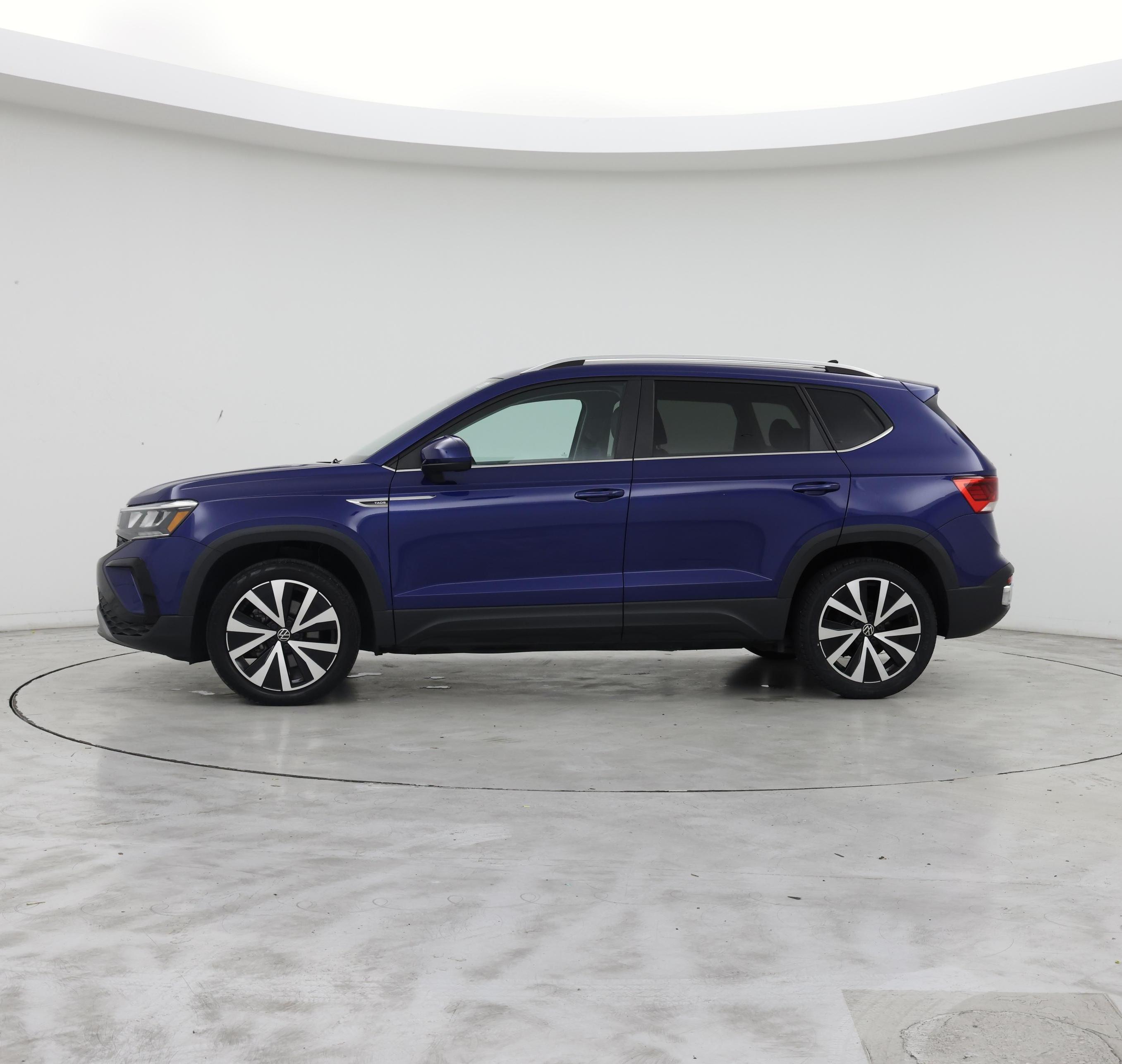 Thumbnail: 2023 Volkswagen Taos - 3