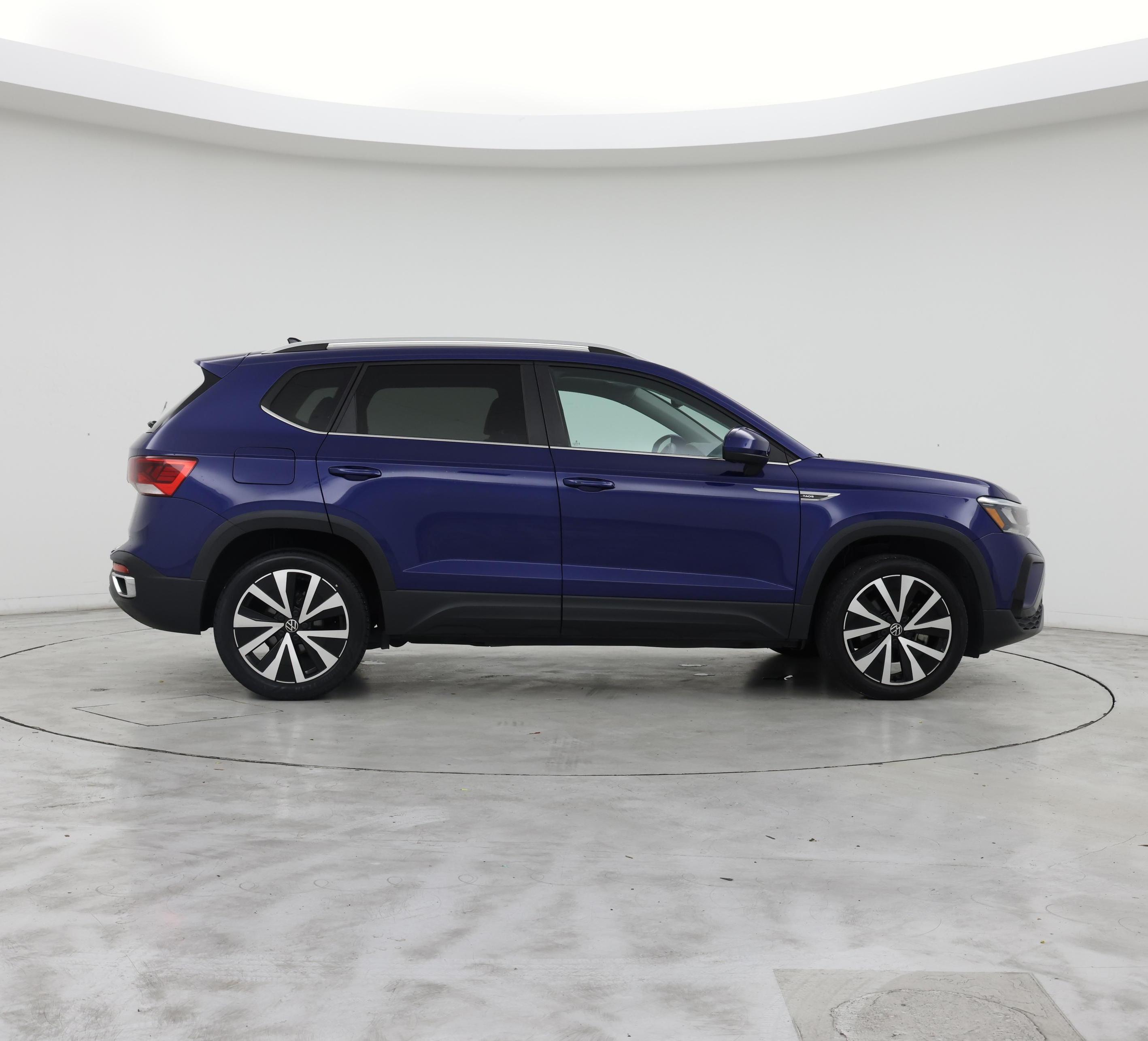 Thumbnail: 2023 Volkswagen Taos - 7
