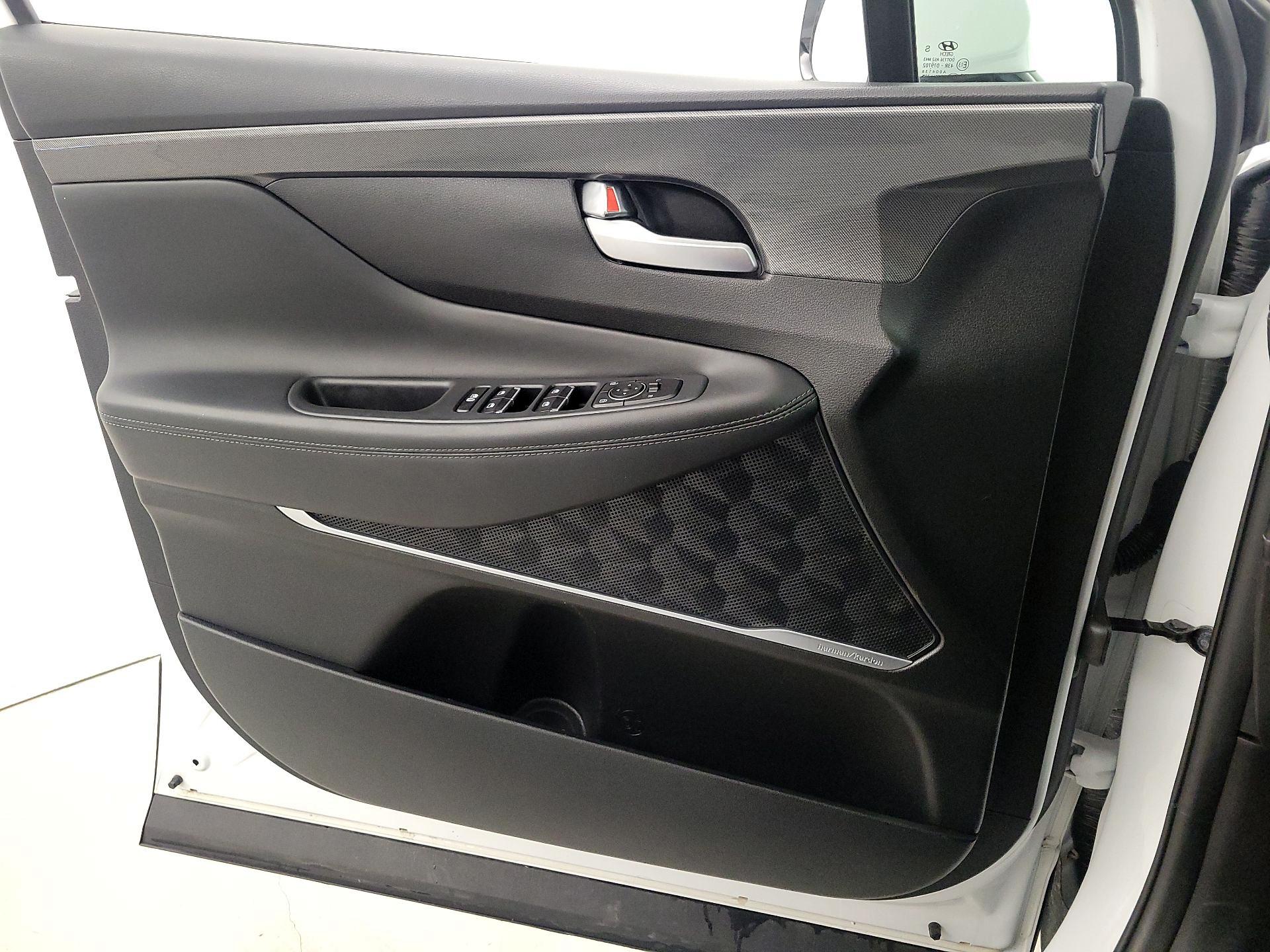 Thumbnail: 2022 Hyundai Santa Fe - 12