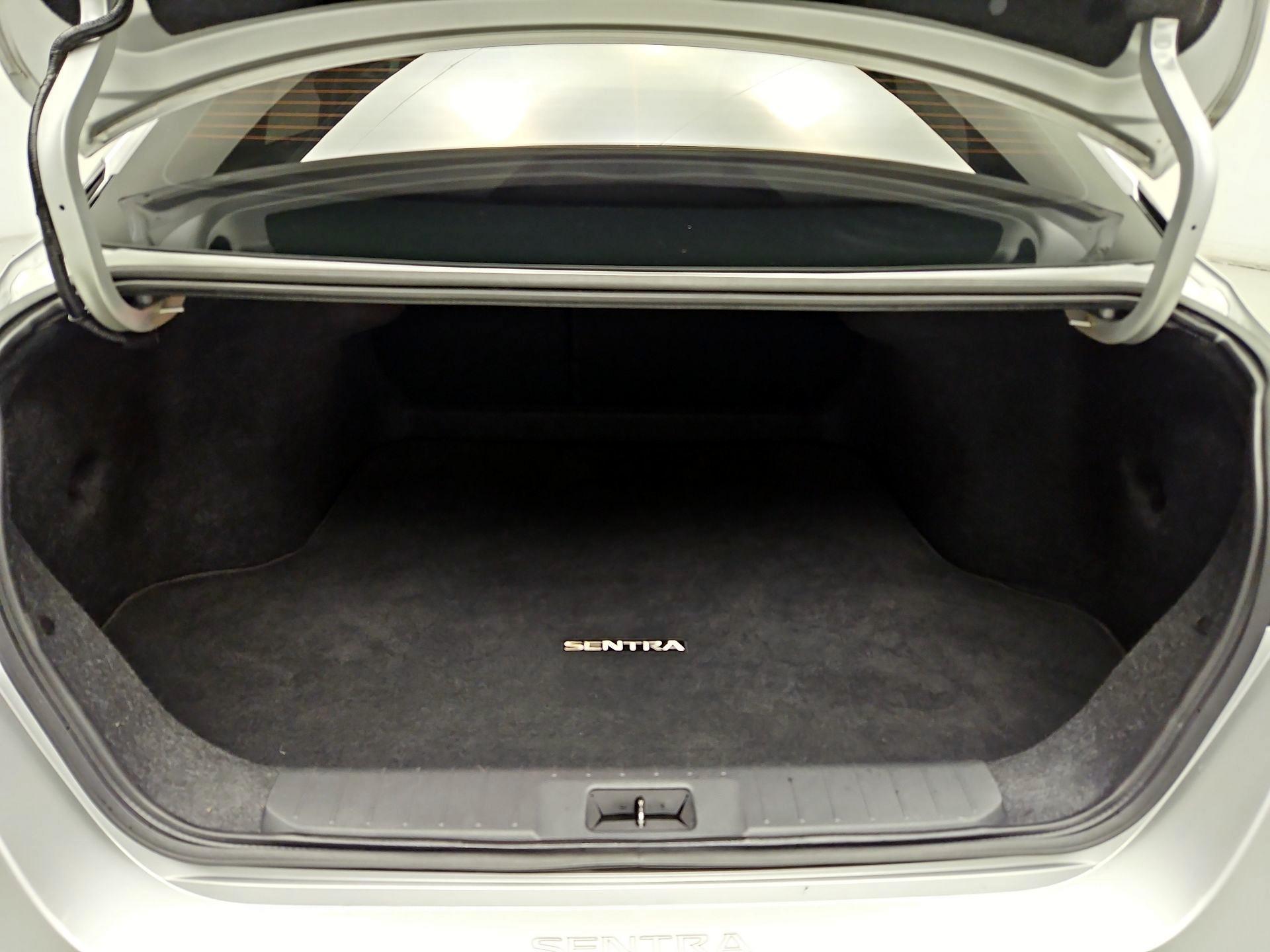 Thumbnail: 2022 Nissan Sentra - 20