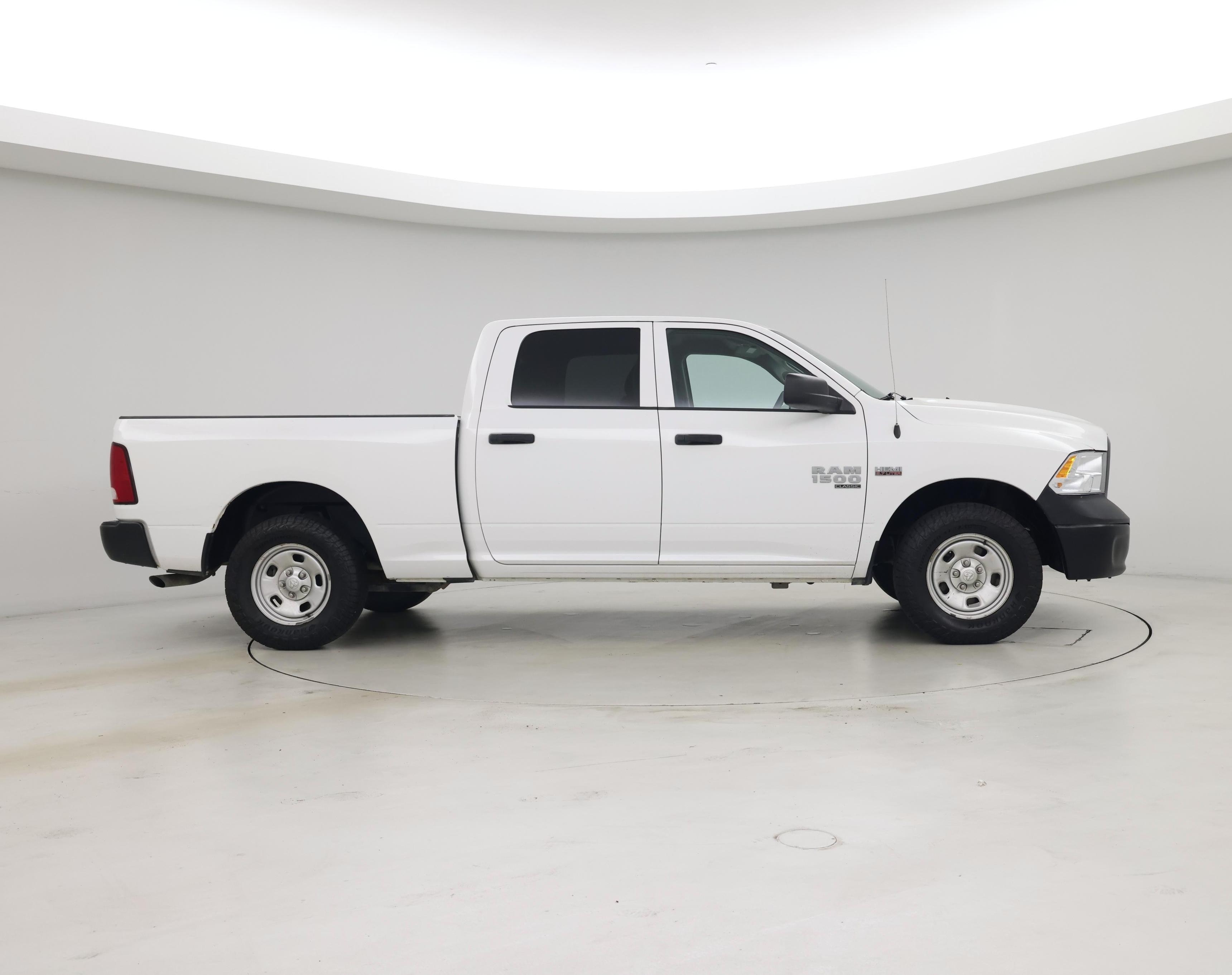 Thumbnail: 2022 RAM 1500 Classic - 7