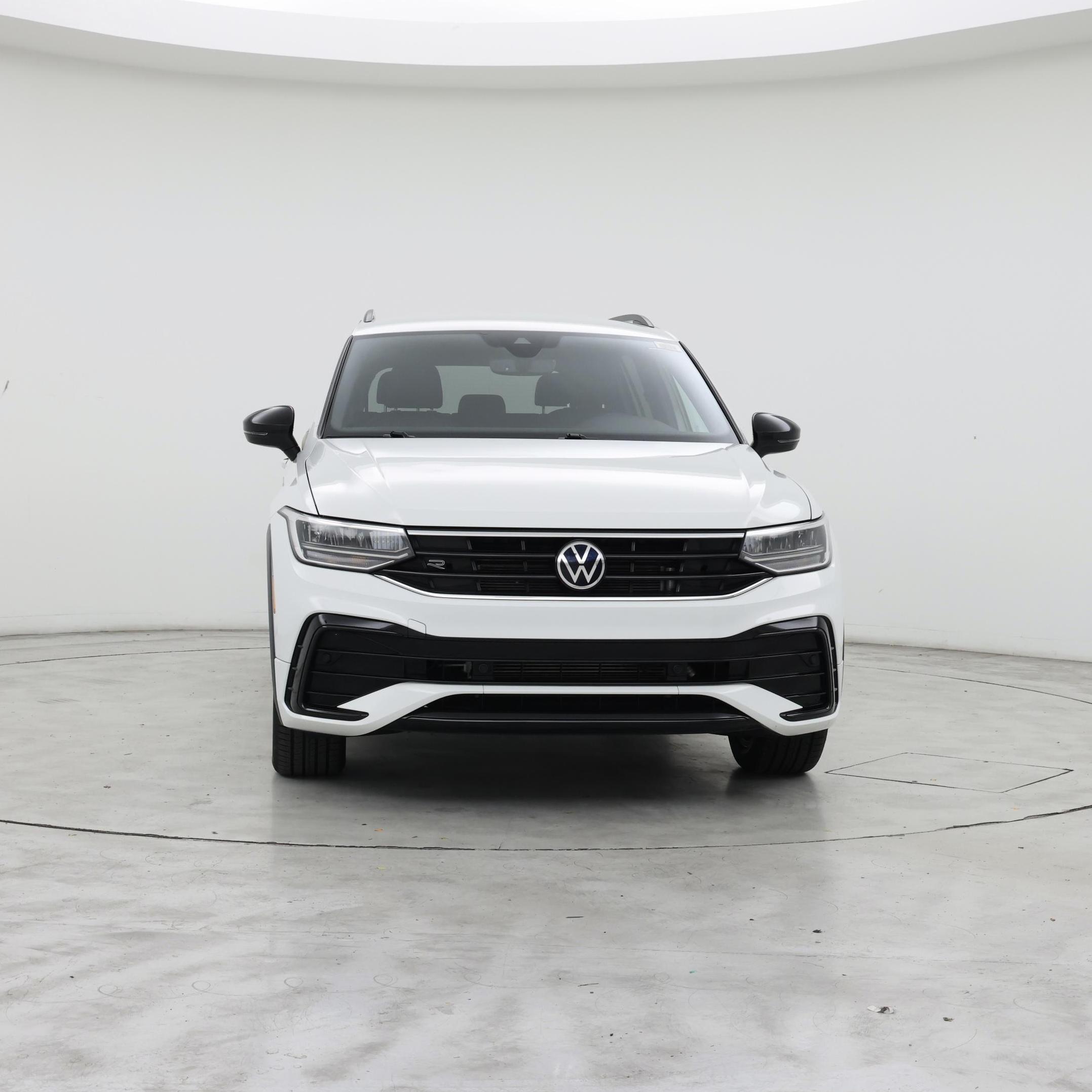 Thumbnail: 2022 Volkswagen Tiguan - 5