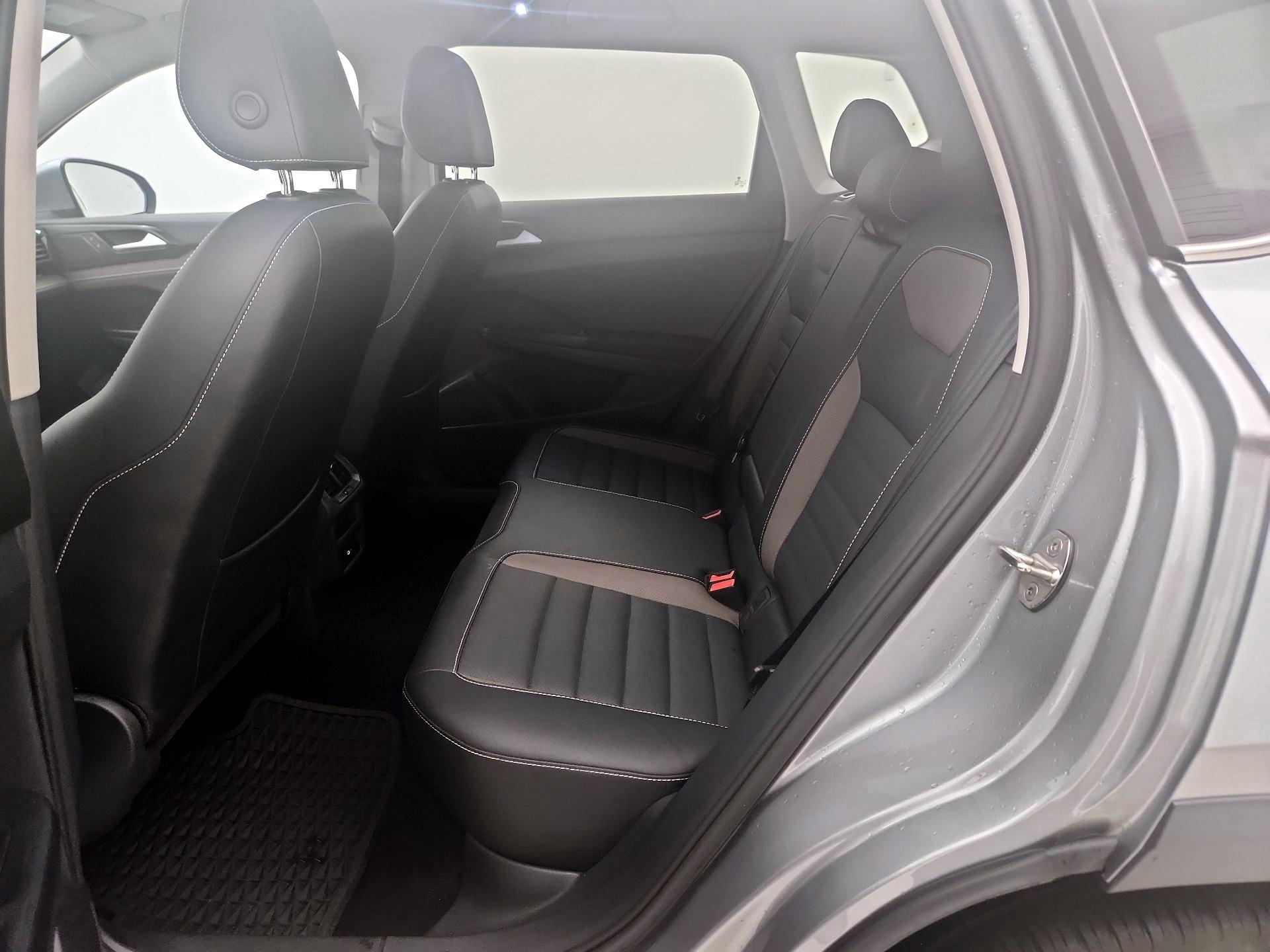 Thumbnail: 2022 Volkswagen Taos - 20