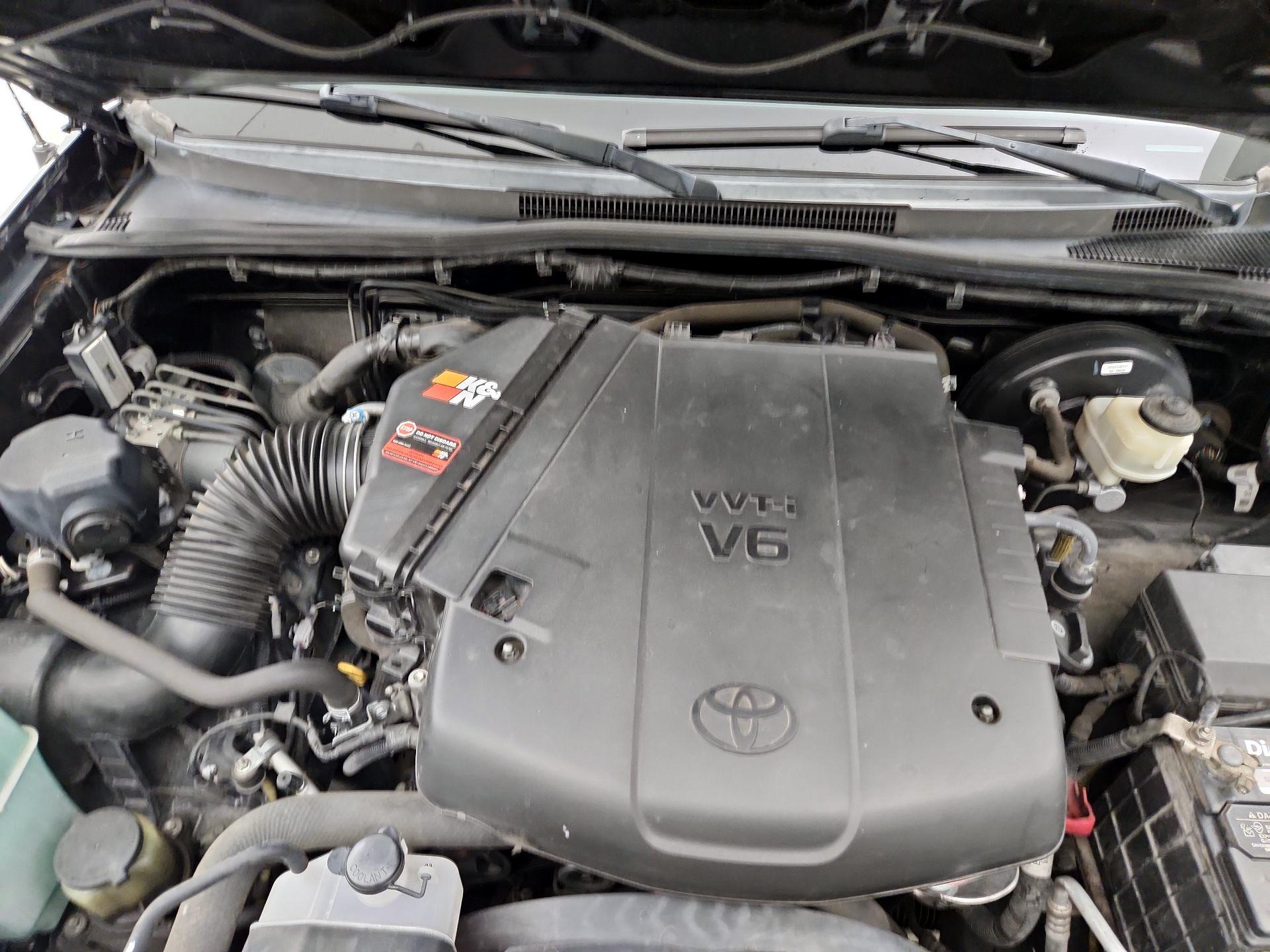 Thumbnail: 2015 Toyota Tacoma - 20