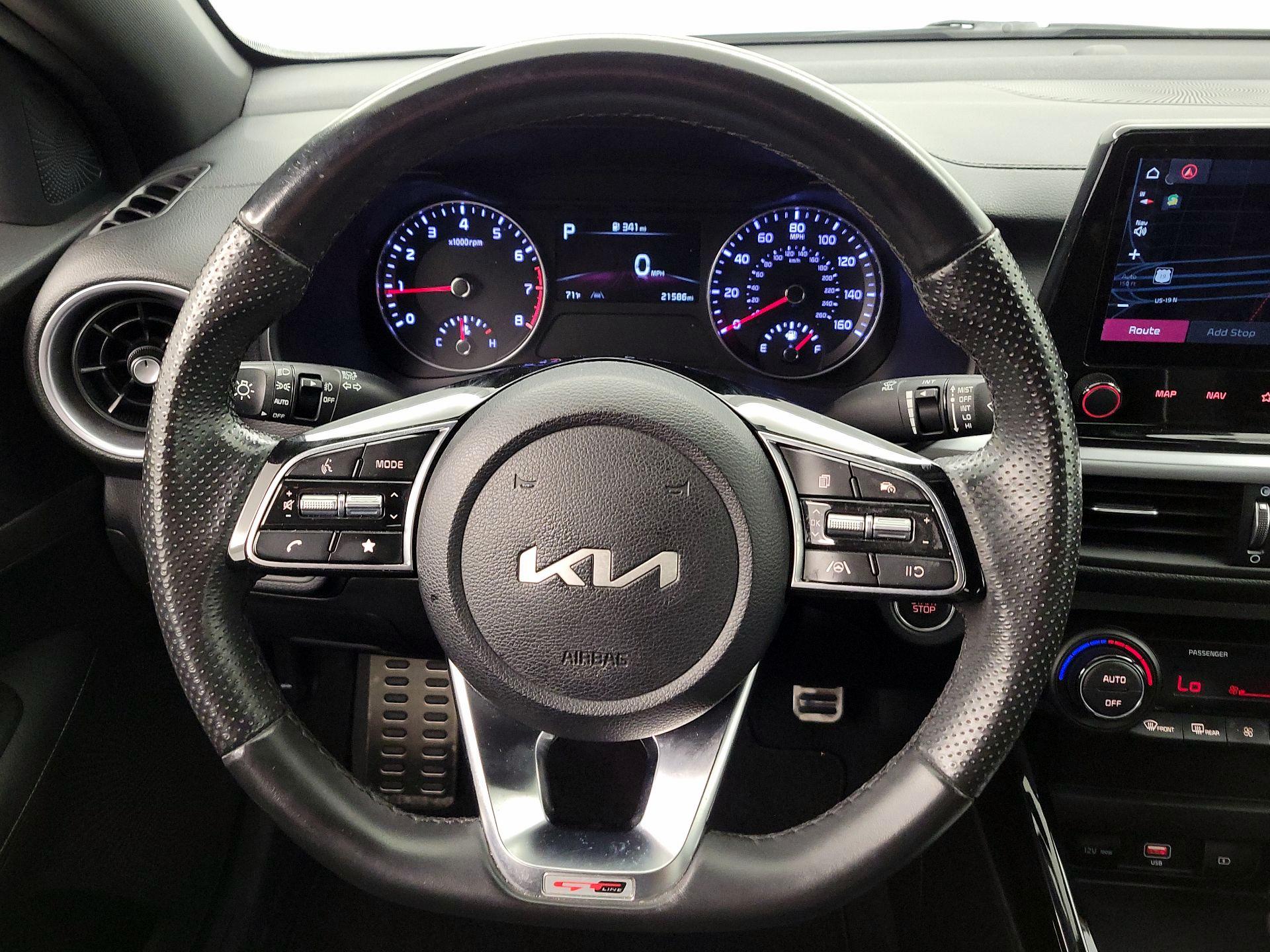 Thumbnail: 2023 Kia Forte - 10