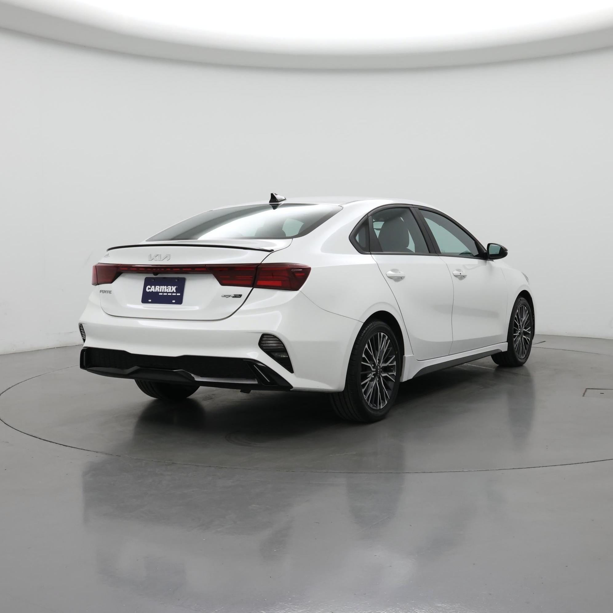 Thumbnail: 2023 Kia Forte - 8