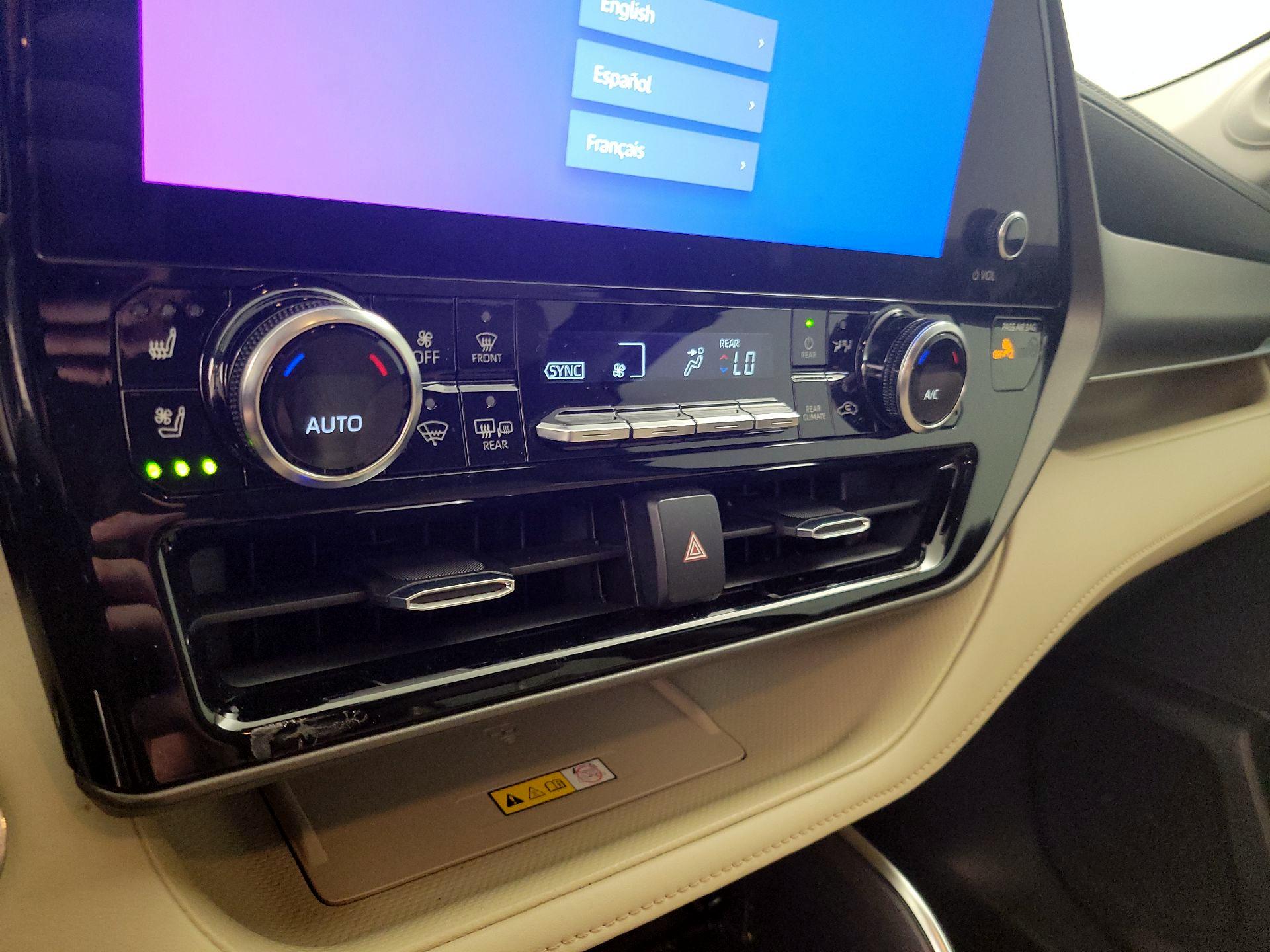 Thumbnail: 2023 Toyota Highlander - 16