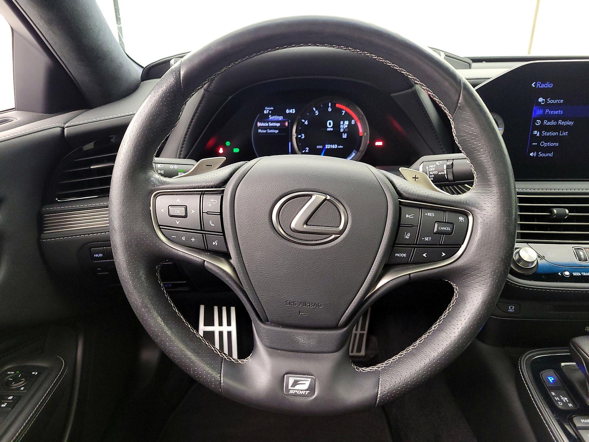 Thumbnail: 2022 Lexus LS - 10