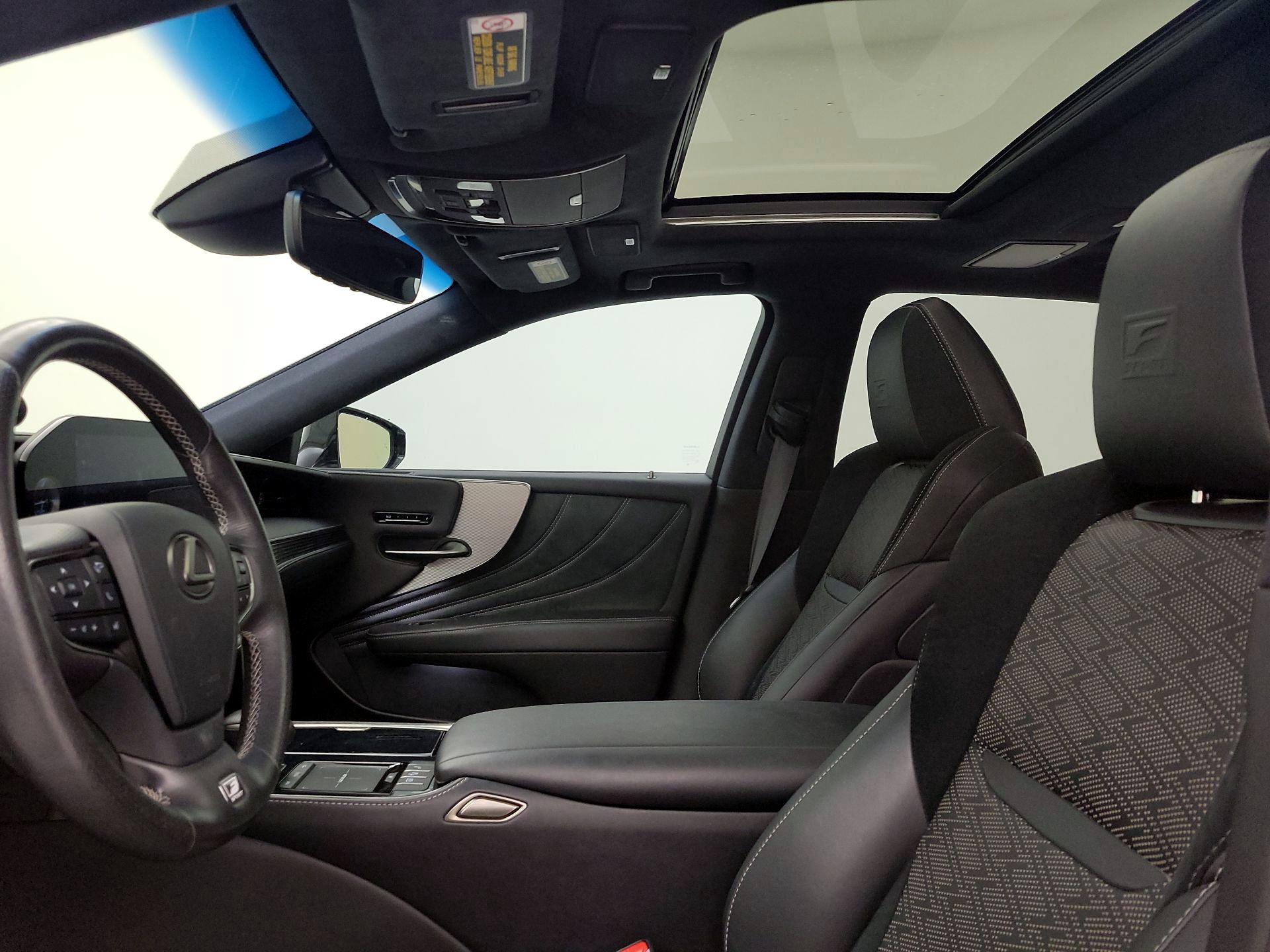 Thumbnail: 2022 Lexus LS - 20