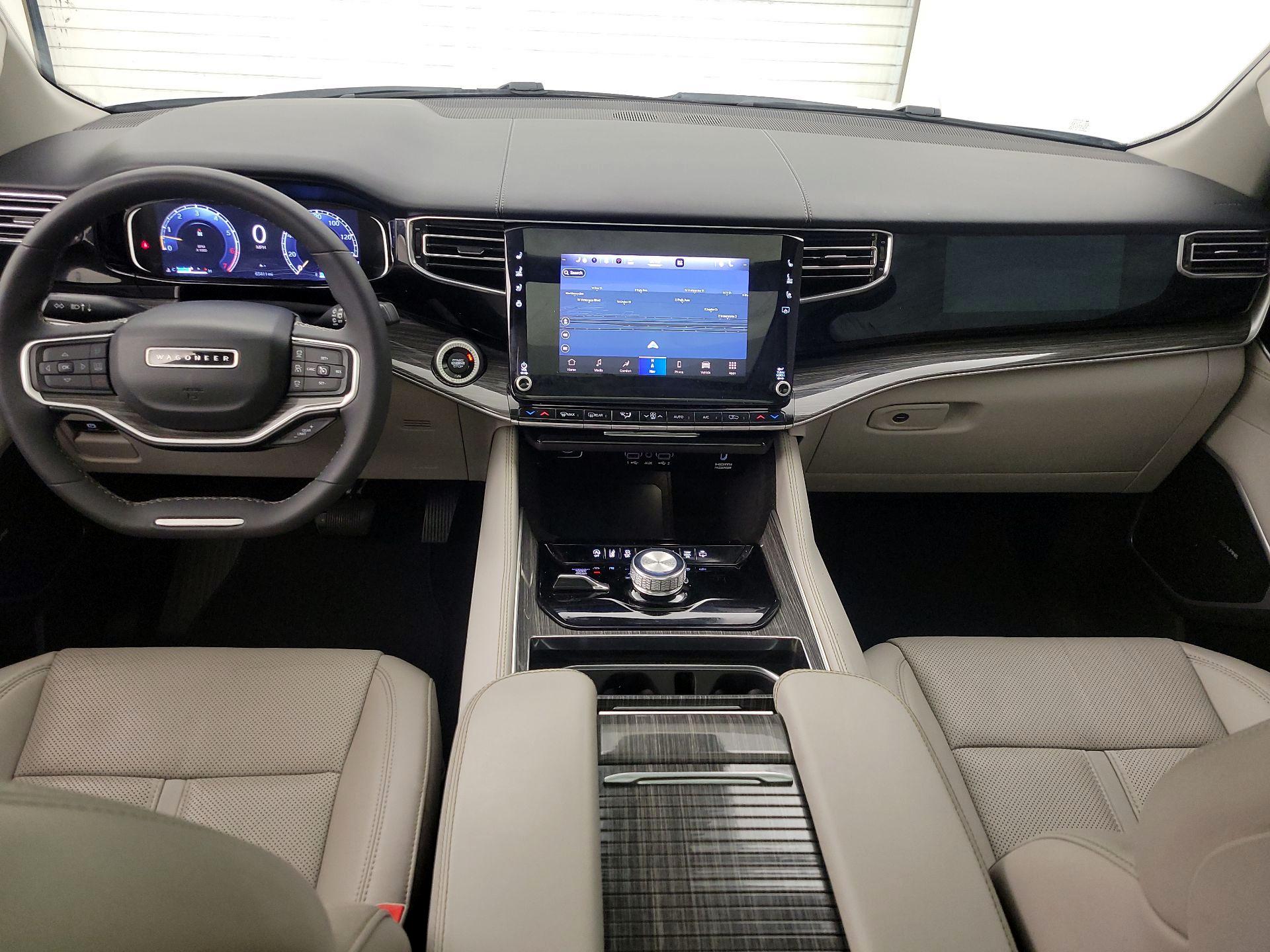 Thumbnail: 2022 Jeep Wagoneer - 9