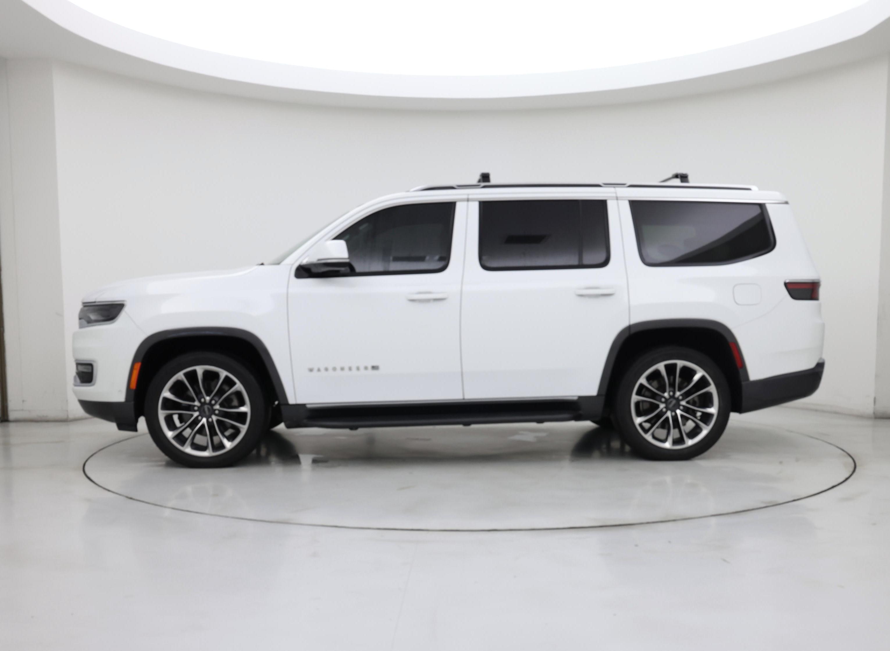 Thumbnail: 2022 Jeep Wagoneer - 3