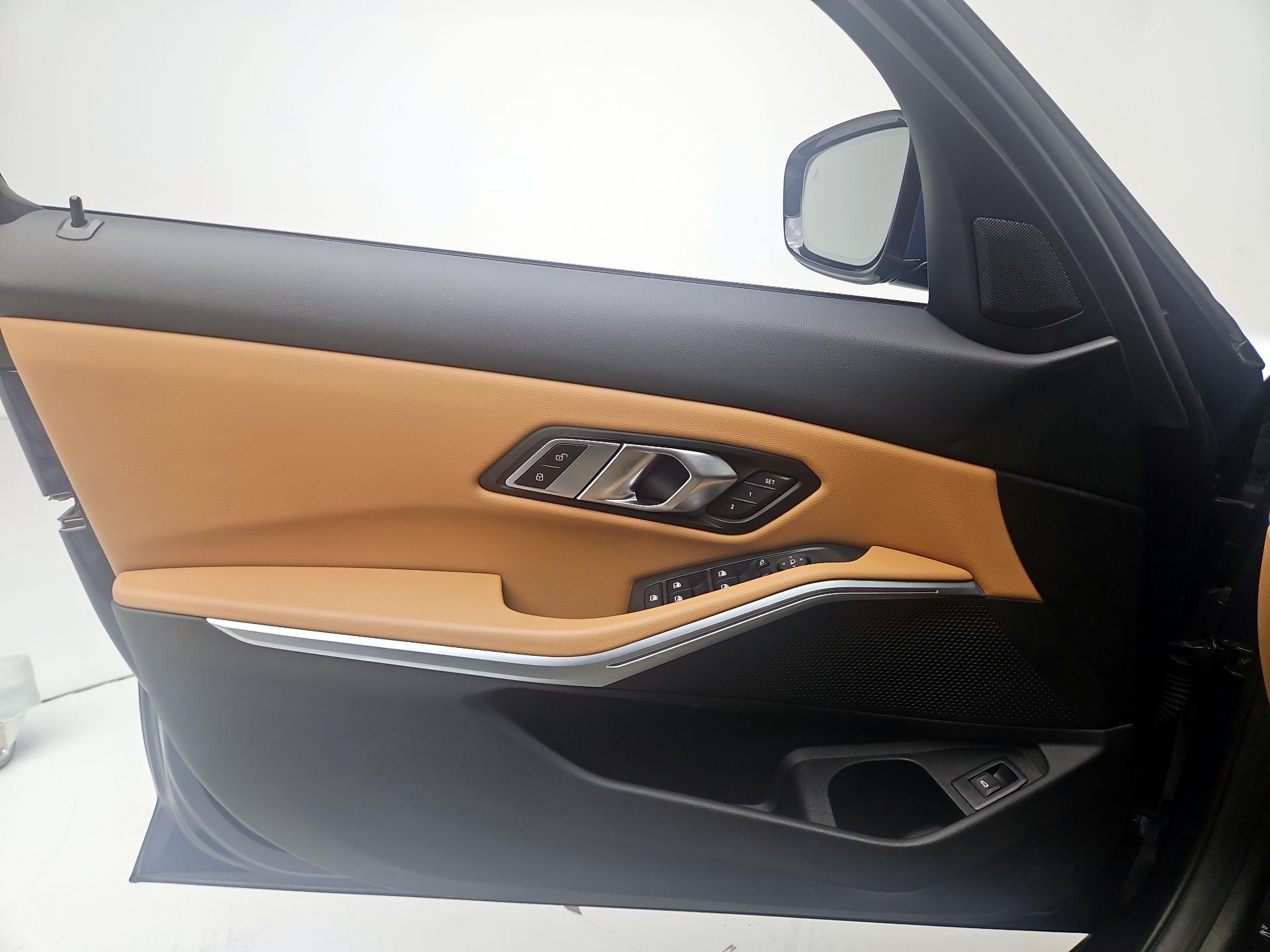 Thumbnail: 2023 BMW 3 Series - 12