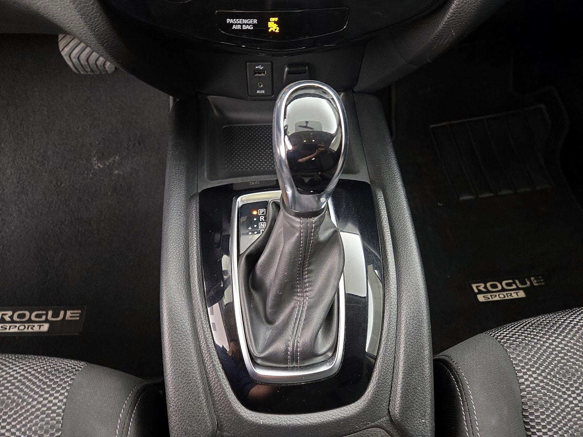 Thumbnail: 2017 Nissan Rogue Sport - 17