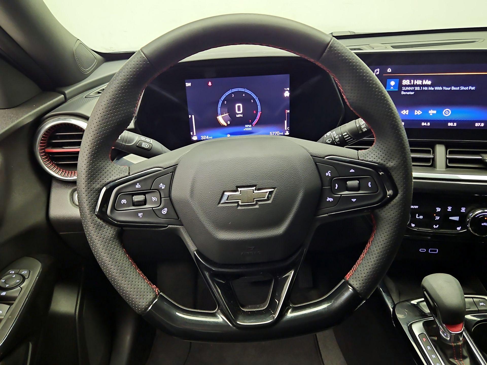 Thumbnail: 2025 Chevrolet Trax - 10