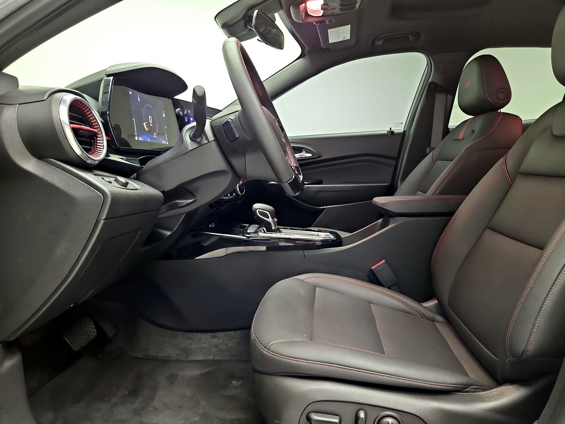 Thumbnail: 2025 Chevrolet Trax - 11