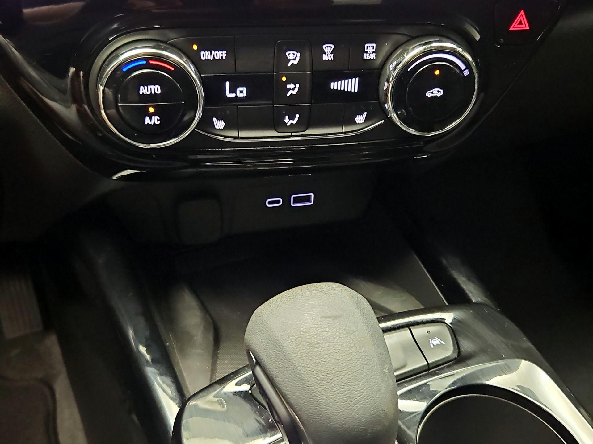Thumbnail: 2025 Chevrolet Trax - 16