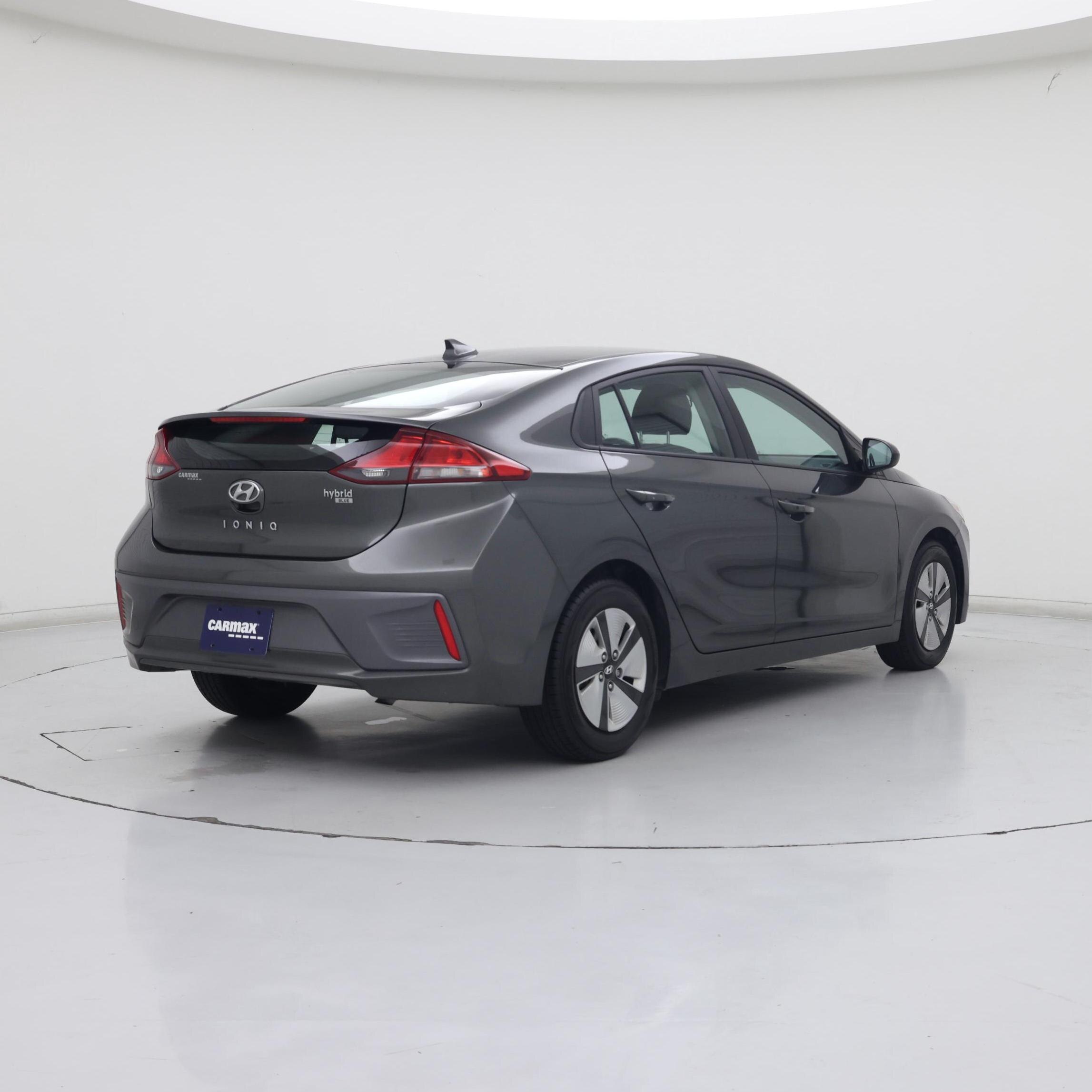 Thumbnail: 2022 Hyundai Ioniq - 8