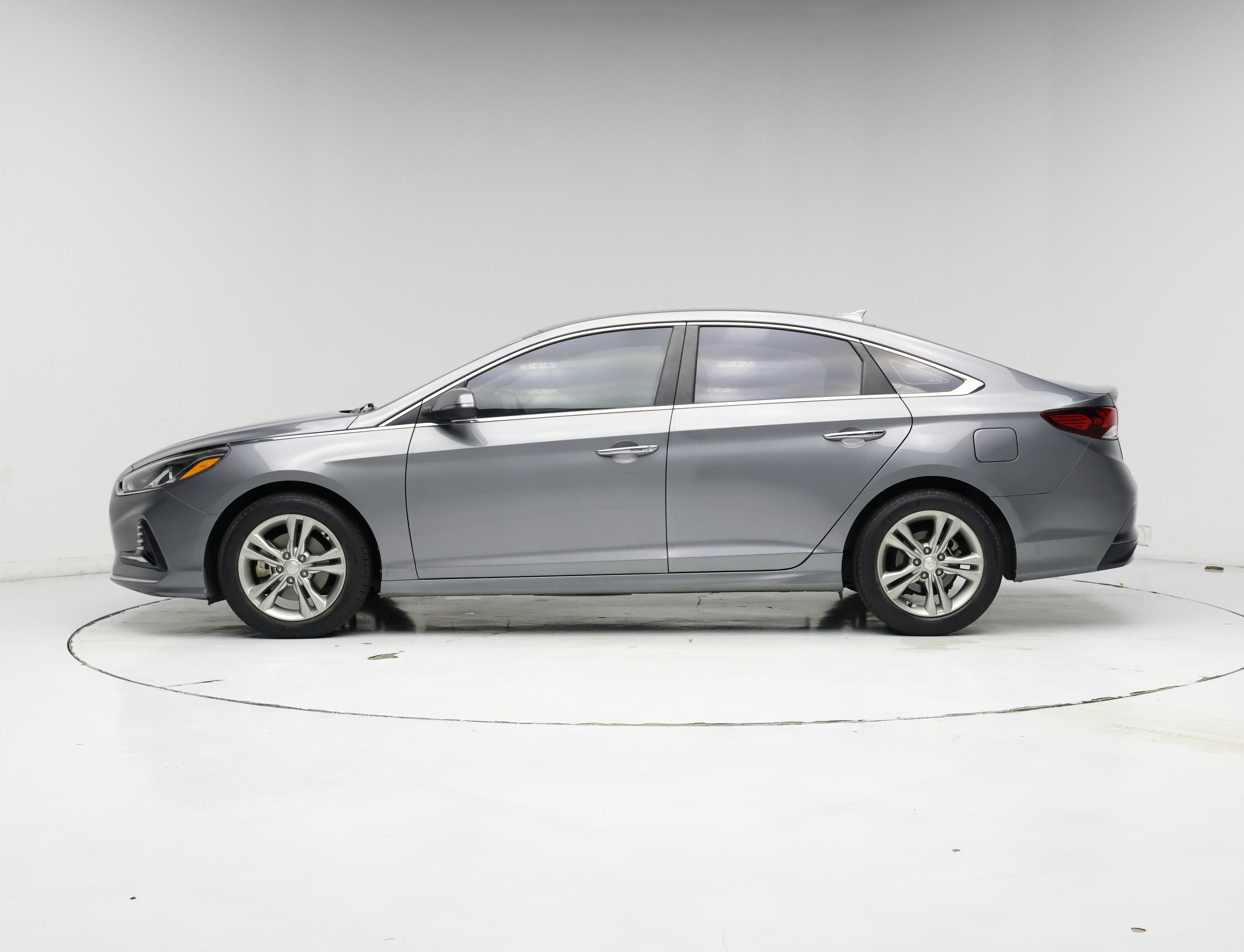 Thumbnail: 2018 Hyundai Sonata - 3