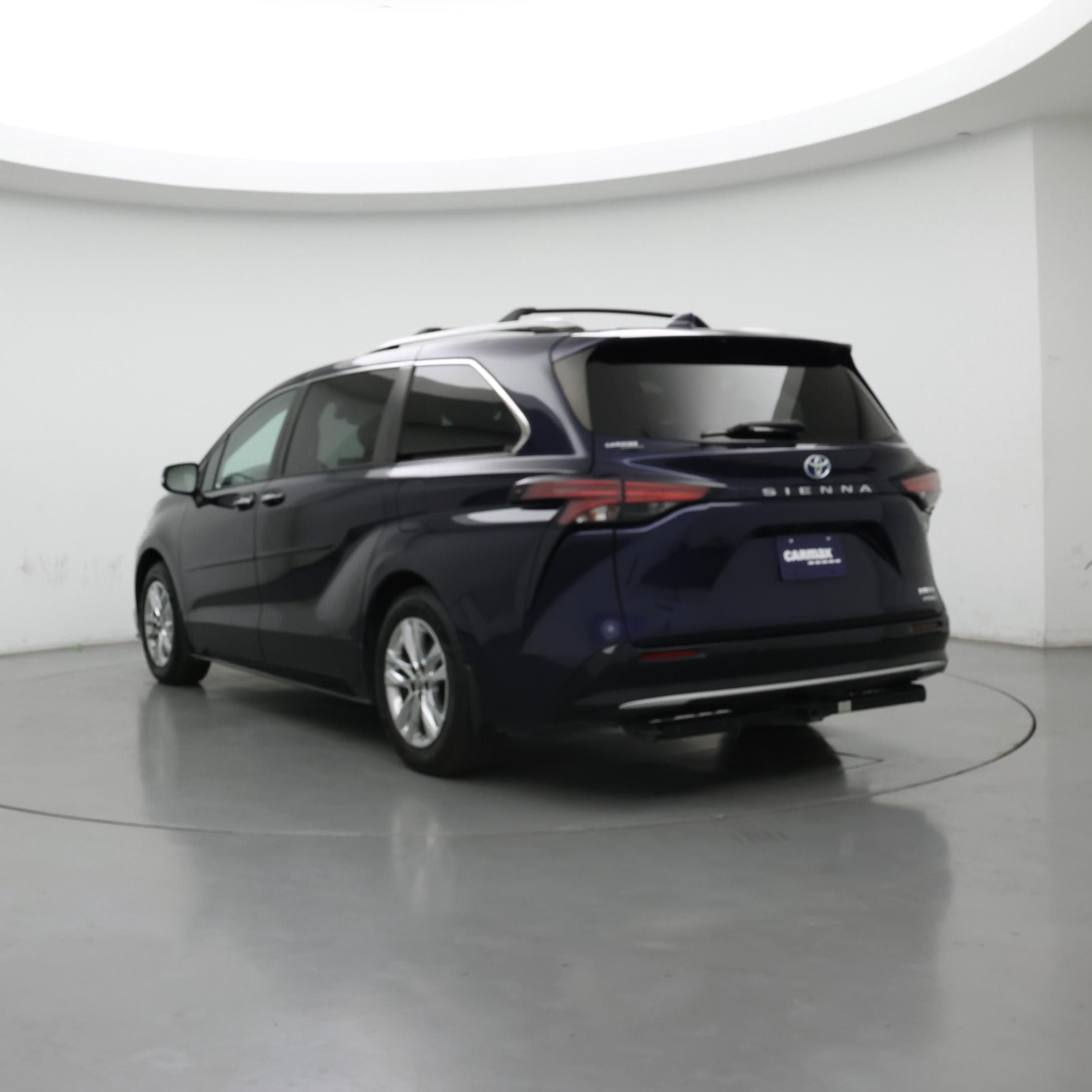 Thumbnail: 2022 Toyota Sienna - 2