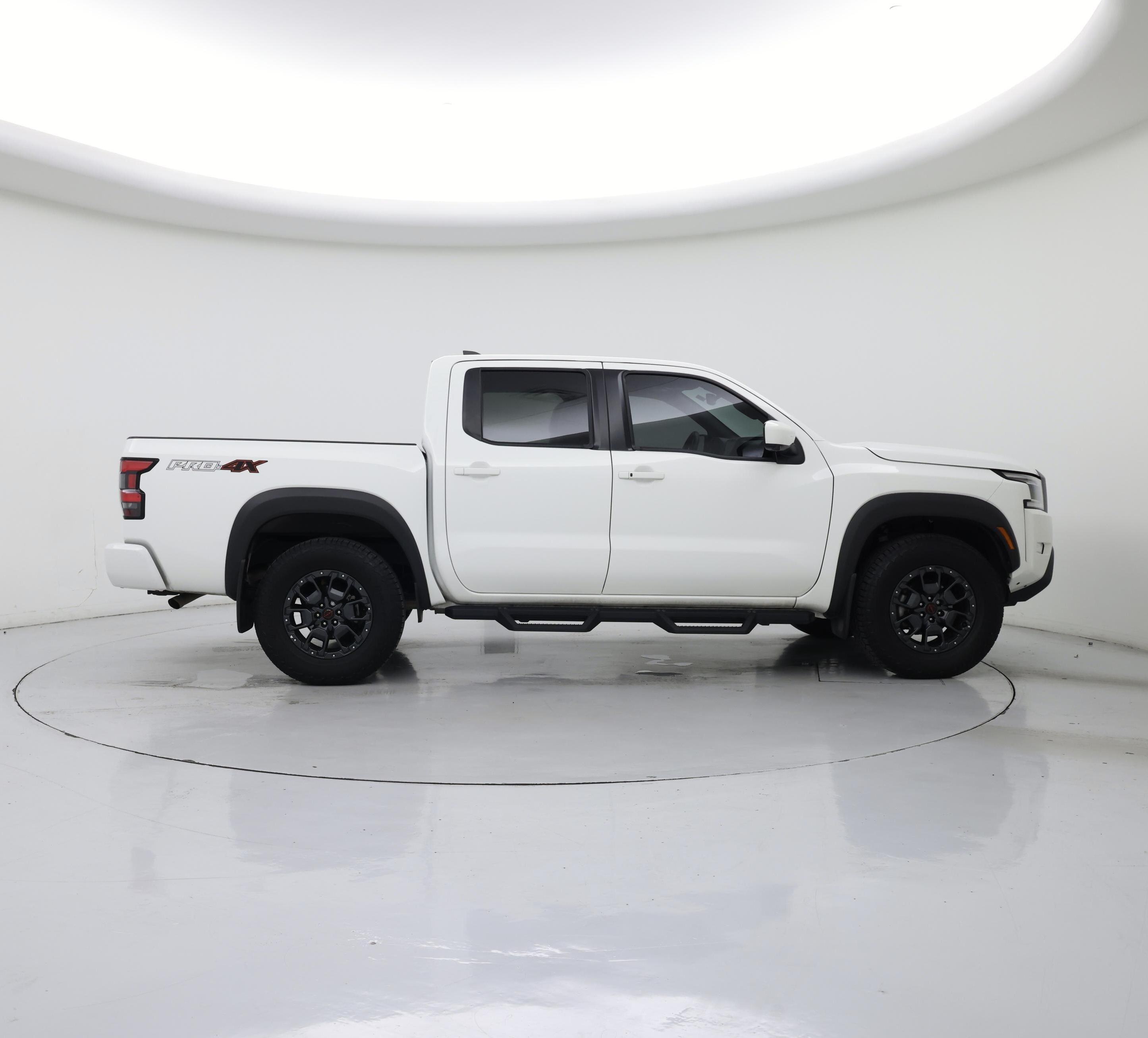 Thumbnail: 2023 Nissan Frontier - 7