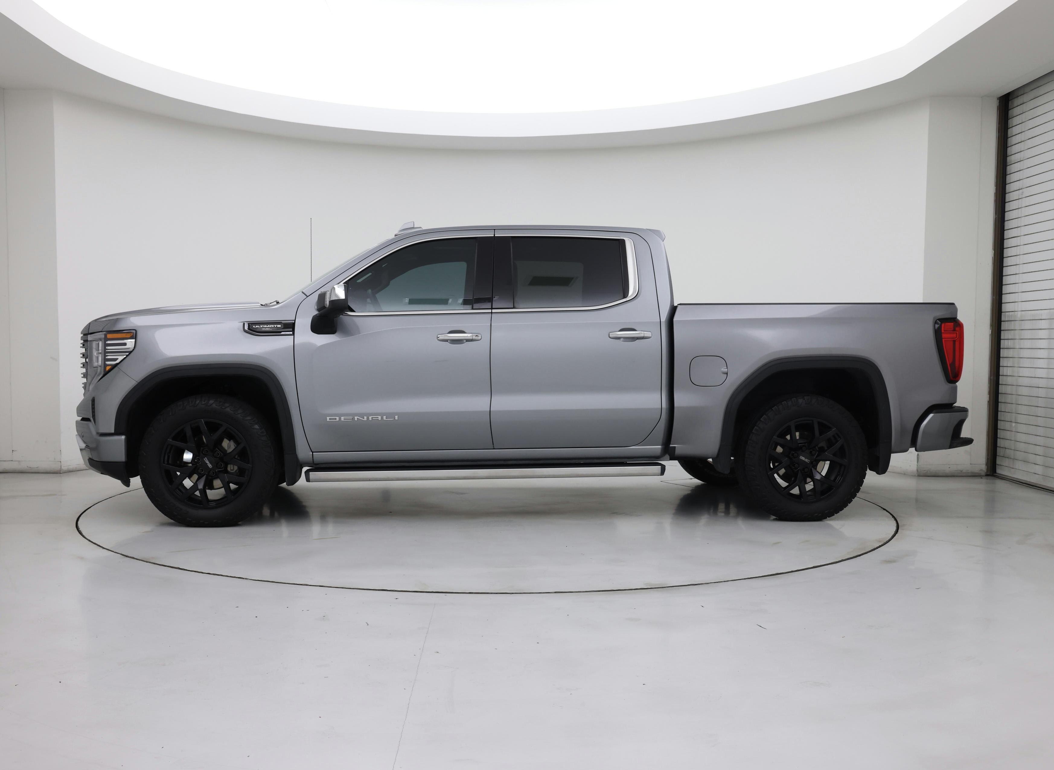 Thumbnail: 2023 GMC Sierra 1500 - 3