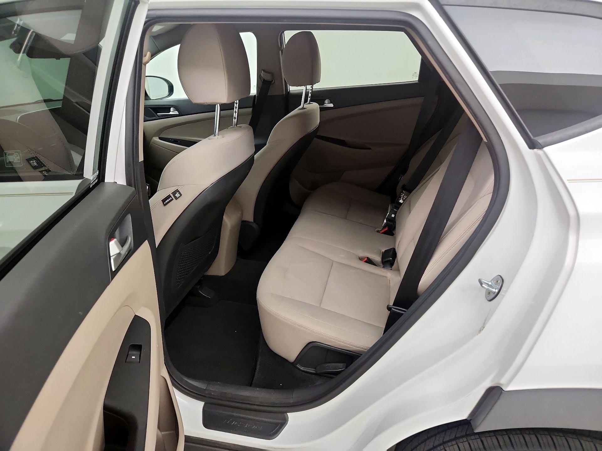 Thumbnail: 2019 Hyundai Tucson - 19
