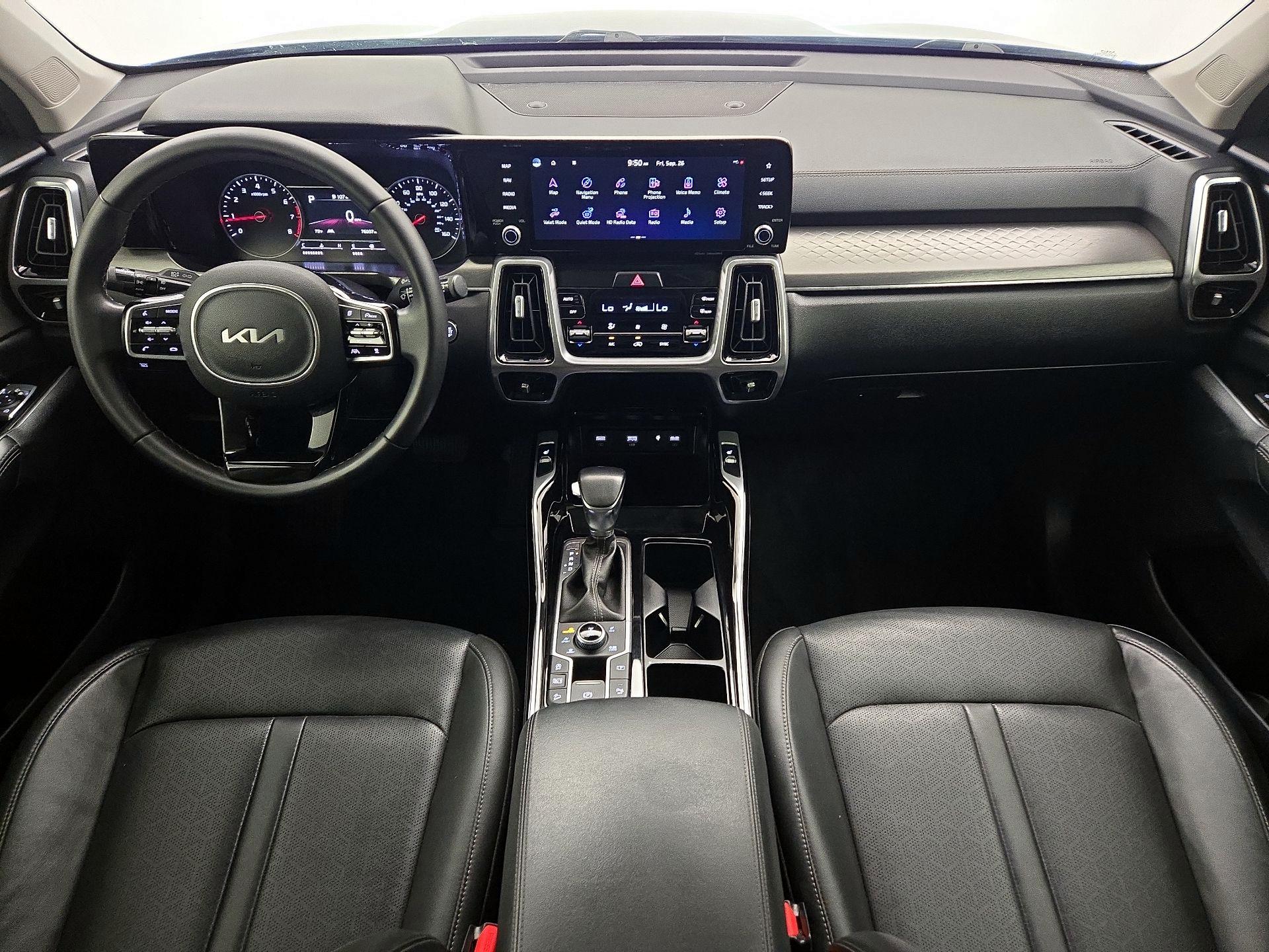 Thumbnail: 2022 Kia Sorento - 9