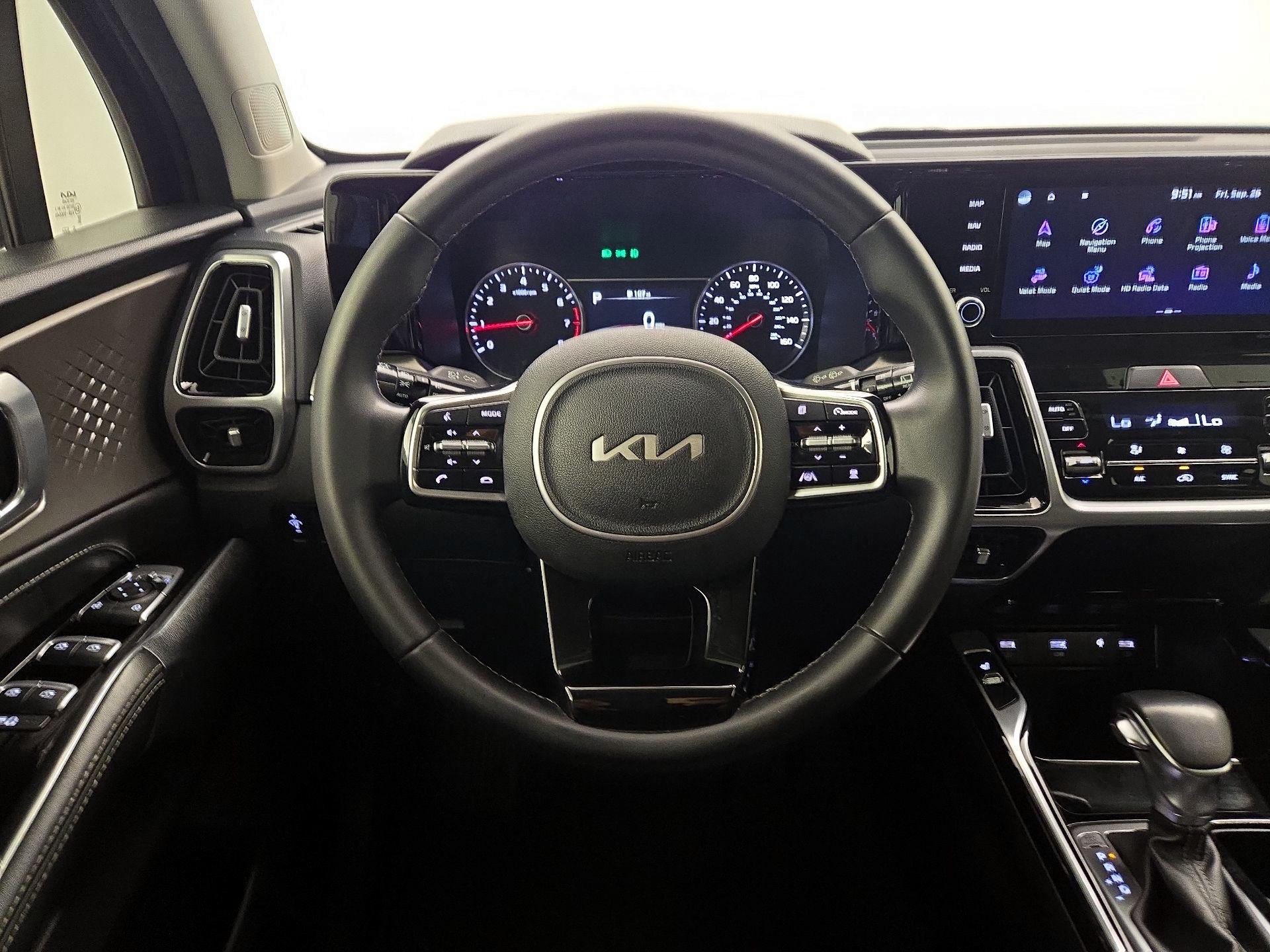 Thumbnail: 2022 Kia Sorento - 10