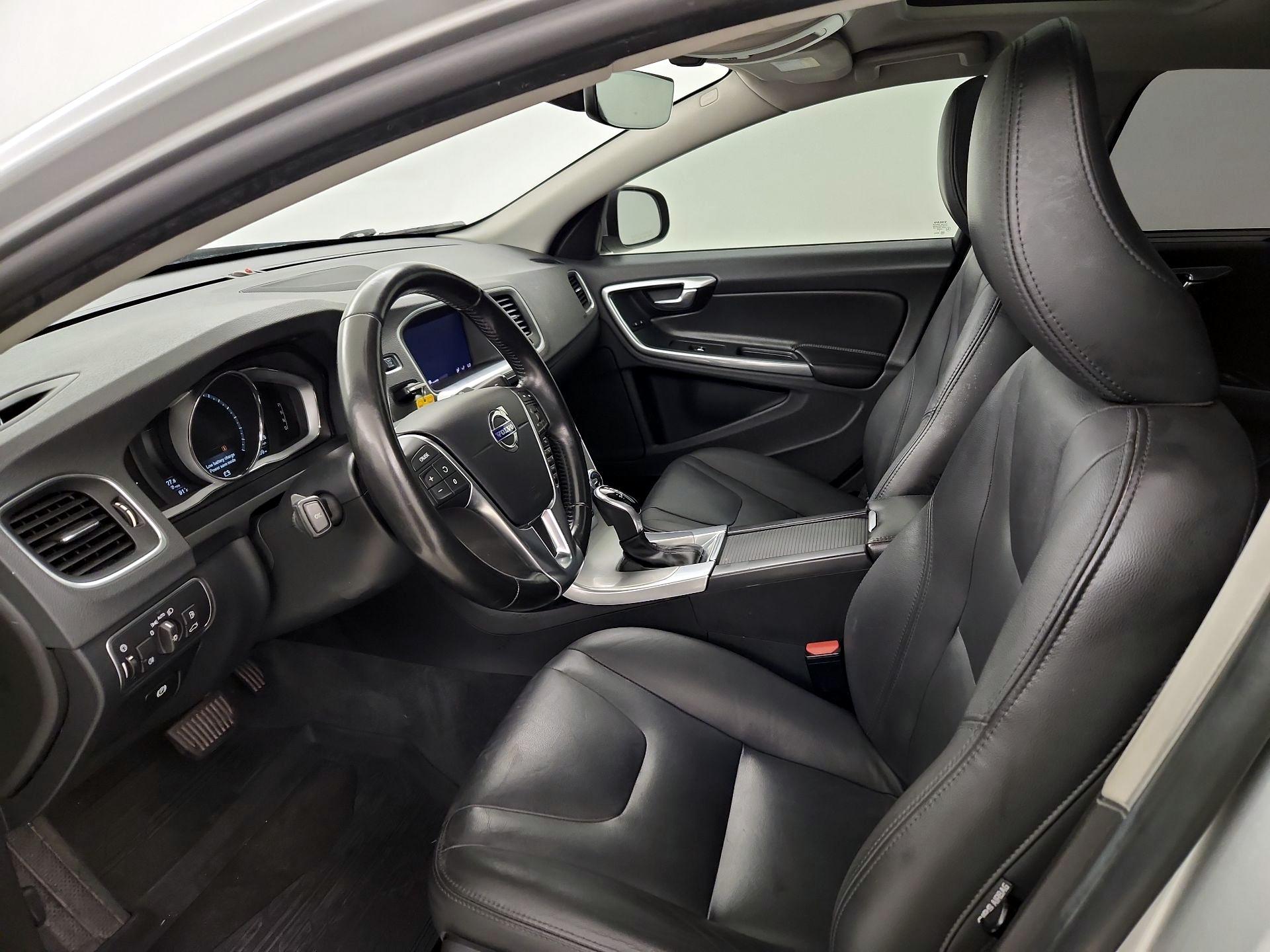 Thumbnail: 2018 Volvo S60 - 11