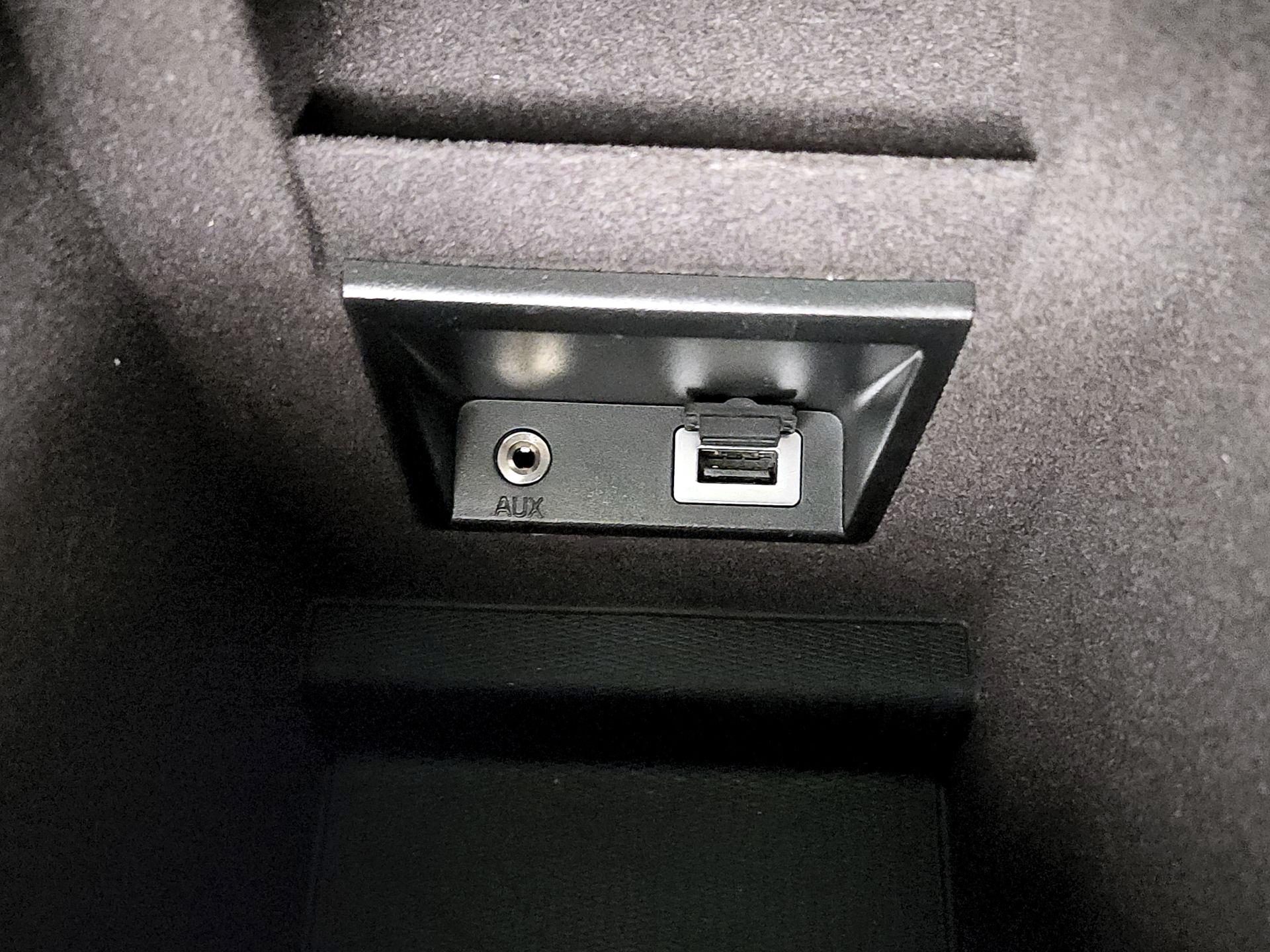 Thumbnail: 2018 Volvo S60 - 19