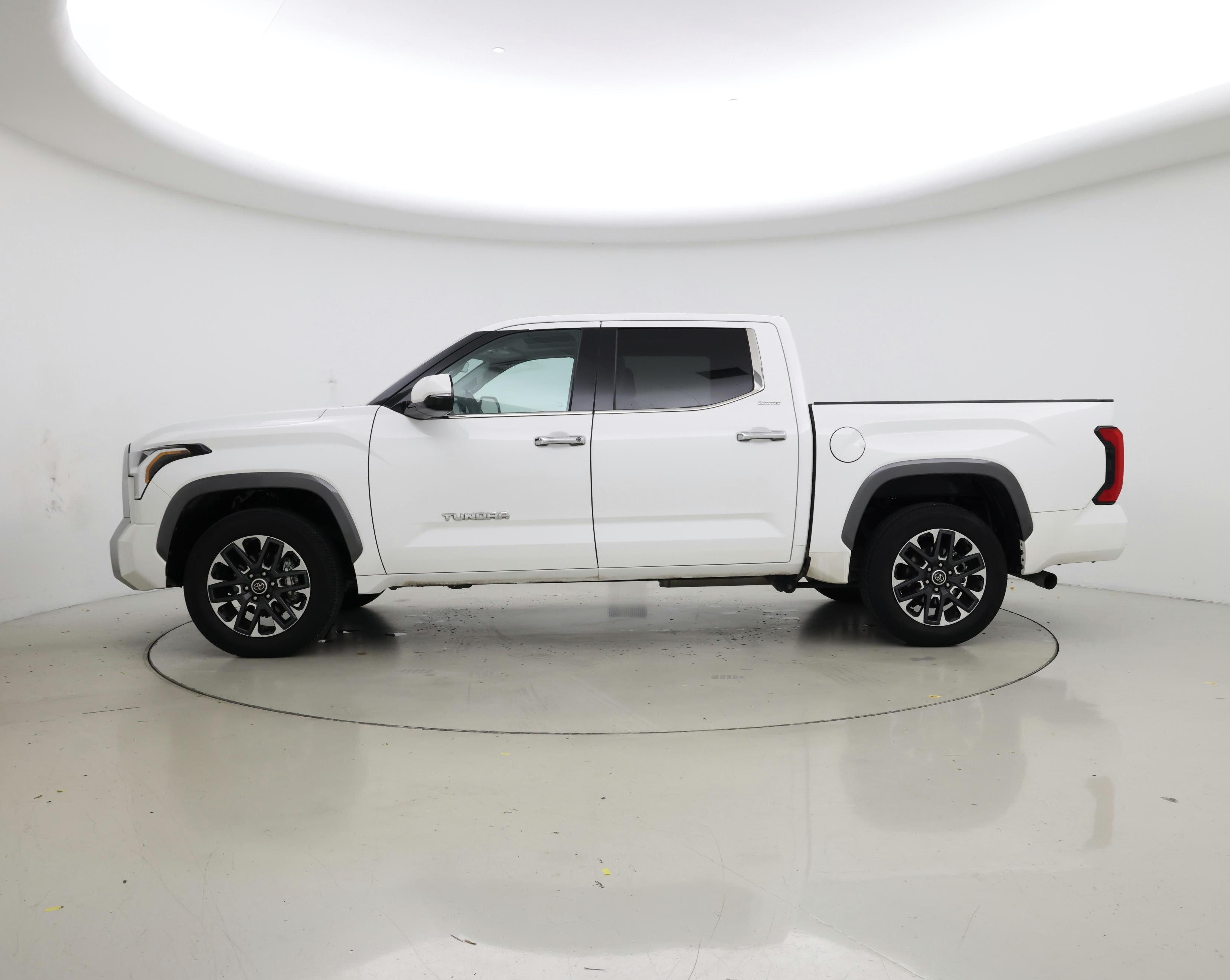 Thumbnail: 2023 Toyota Tundra - 3