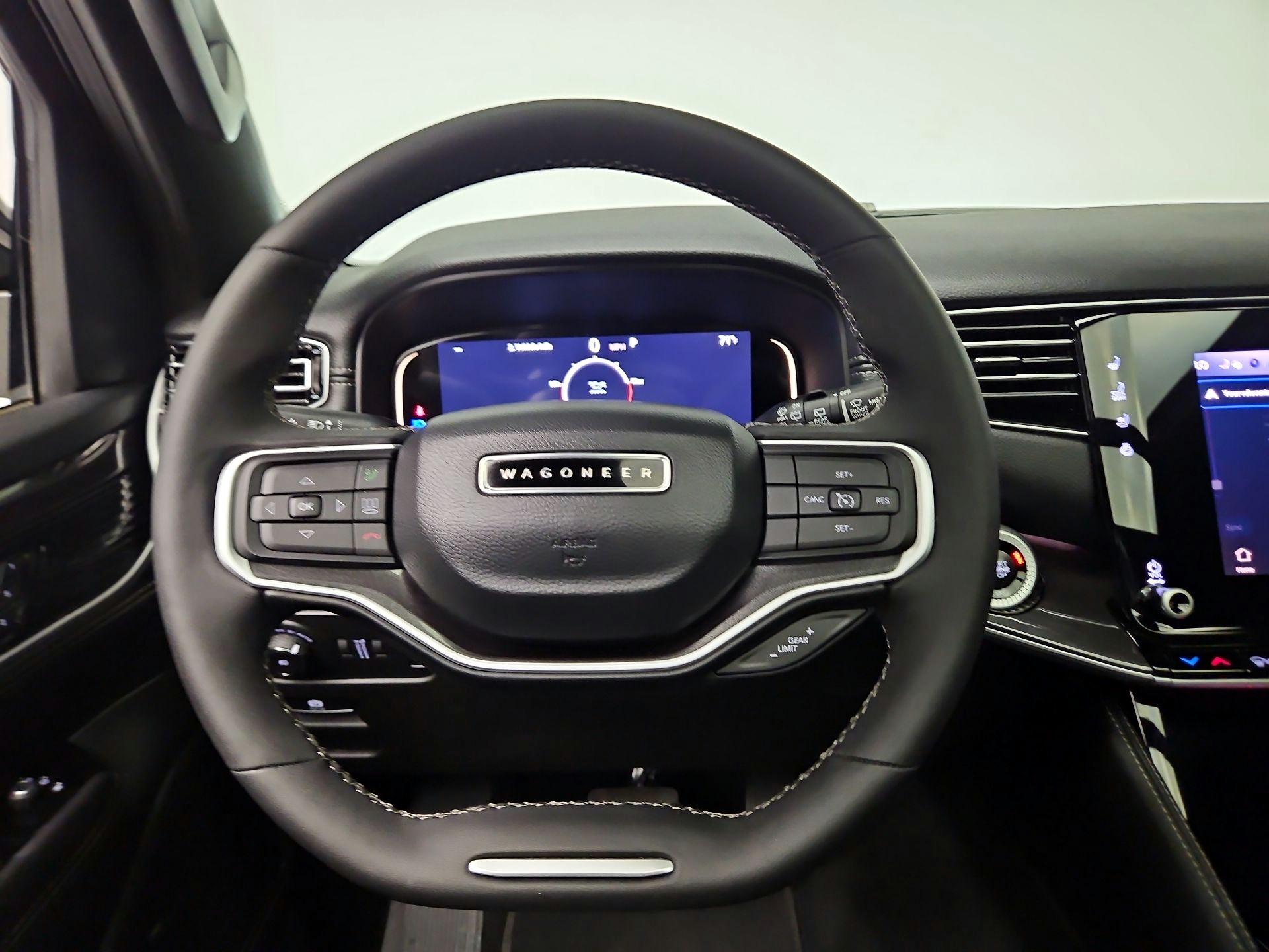 Thumbnail: 2024 Jeep Wagoneer - 10