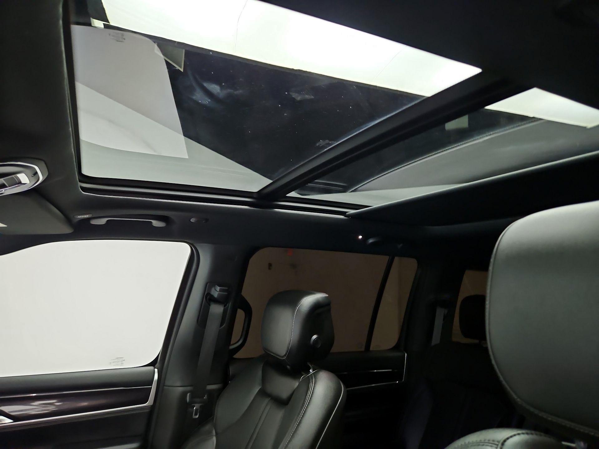 Thumbnail: 2024 Jeep Wagoneer - 20