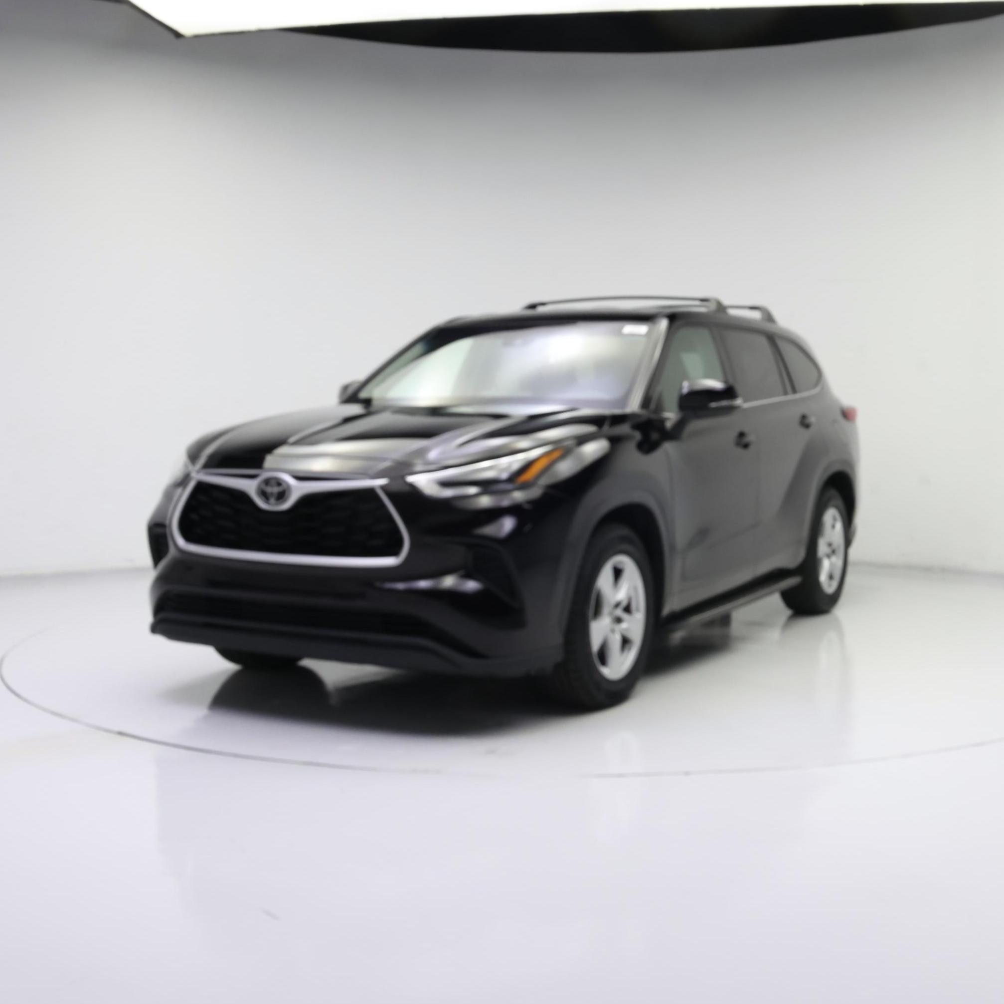 Thumbnail: 2022 Toyota Highlander - 4